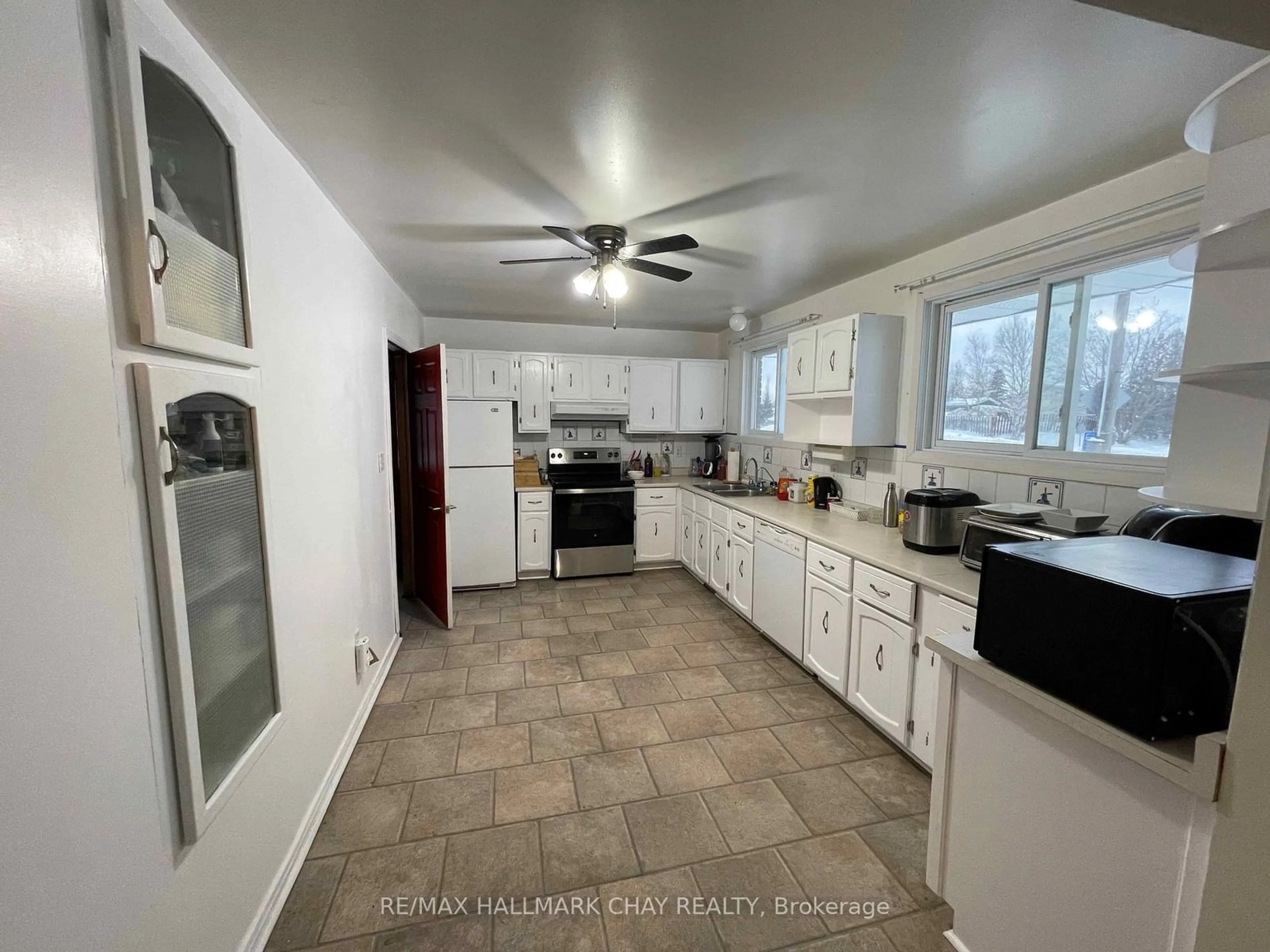 Open concept kitchen, ceramic/tile floor for 85 Mississauga Ave, Elliot Lake Ontario P5A 1E1