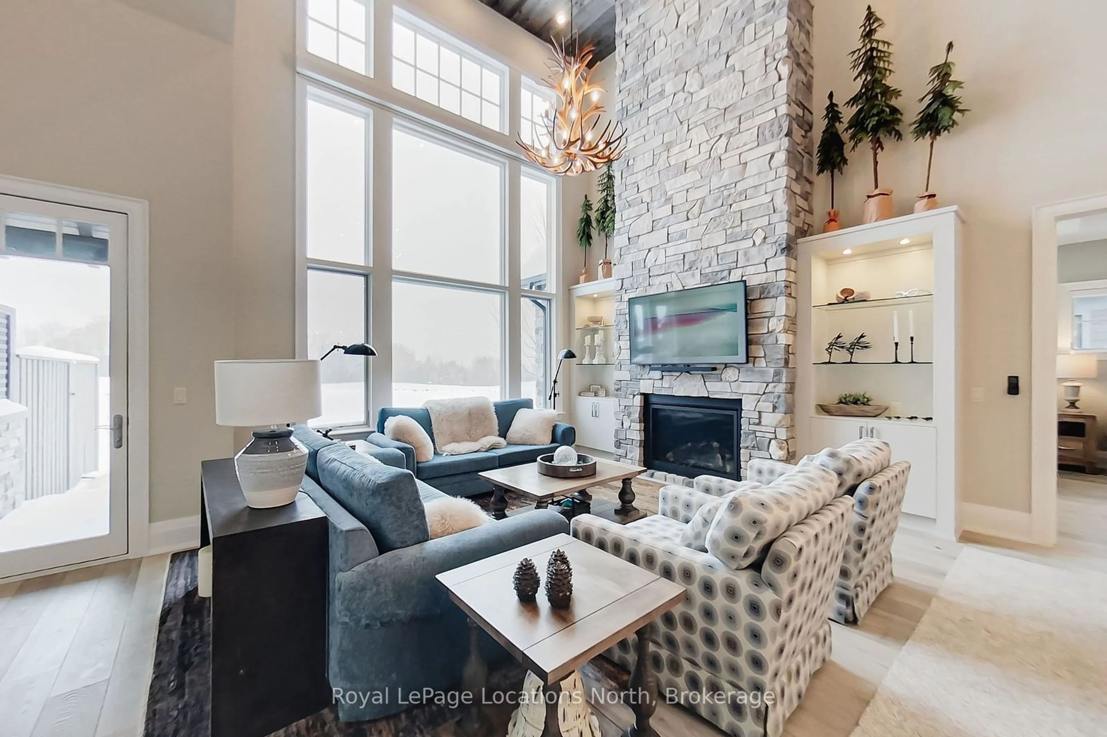 Living room with furniture, unknown for 129 Georgian Bay Lane, Blue Mountains Ontario N0H 1J0