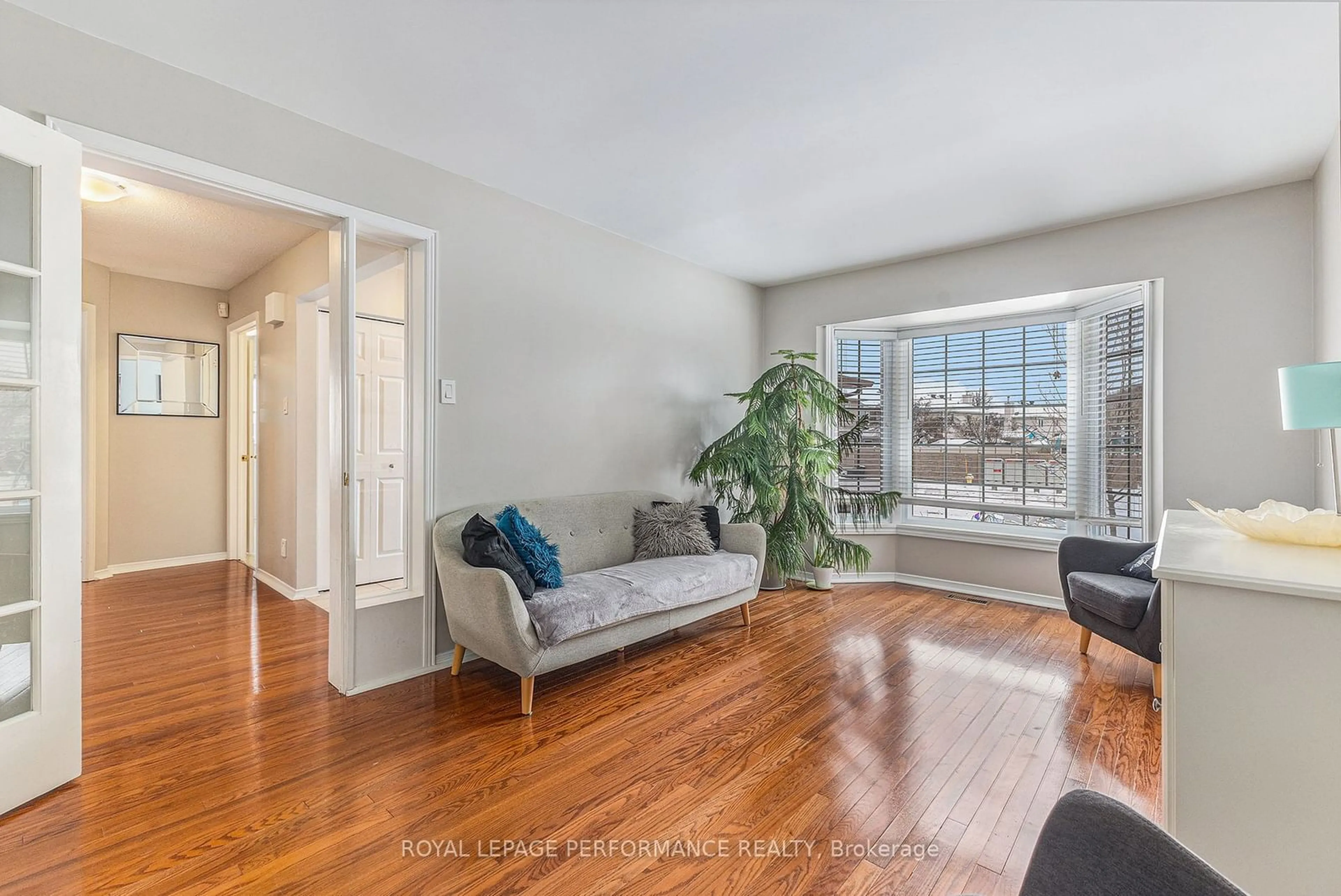 Living room with furniture, unknown for 1728 Caminiti Cres, Orleans - Cumberland and Area Ontario K4A 1M1