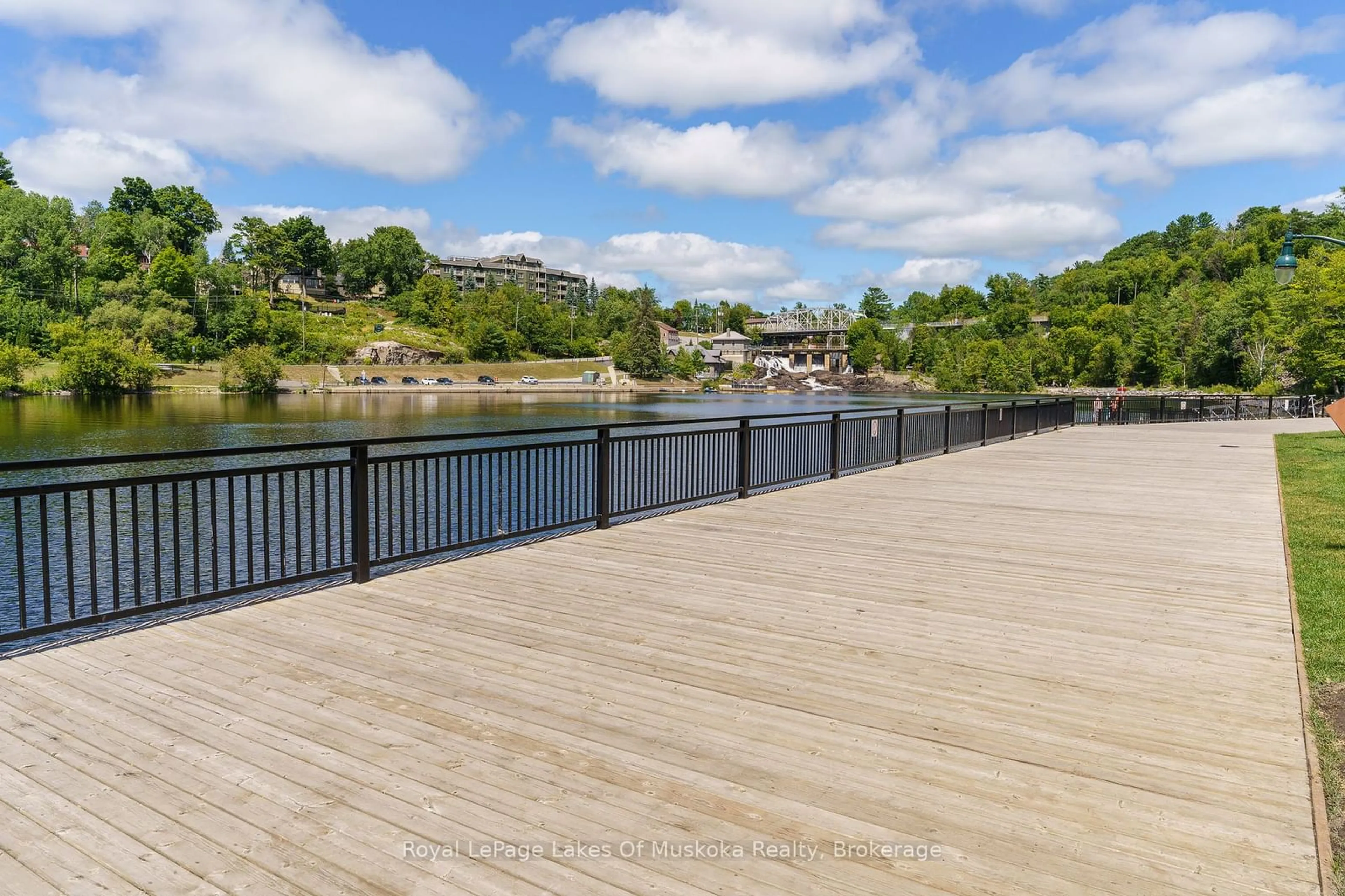 Patio, water/lake/river/ocean view for 142 Ecclestone Dr #10, Bracebridge Ontario P1L 1G6