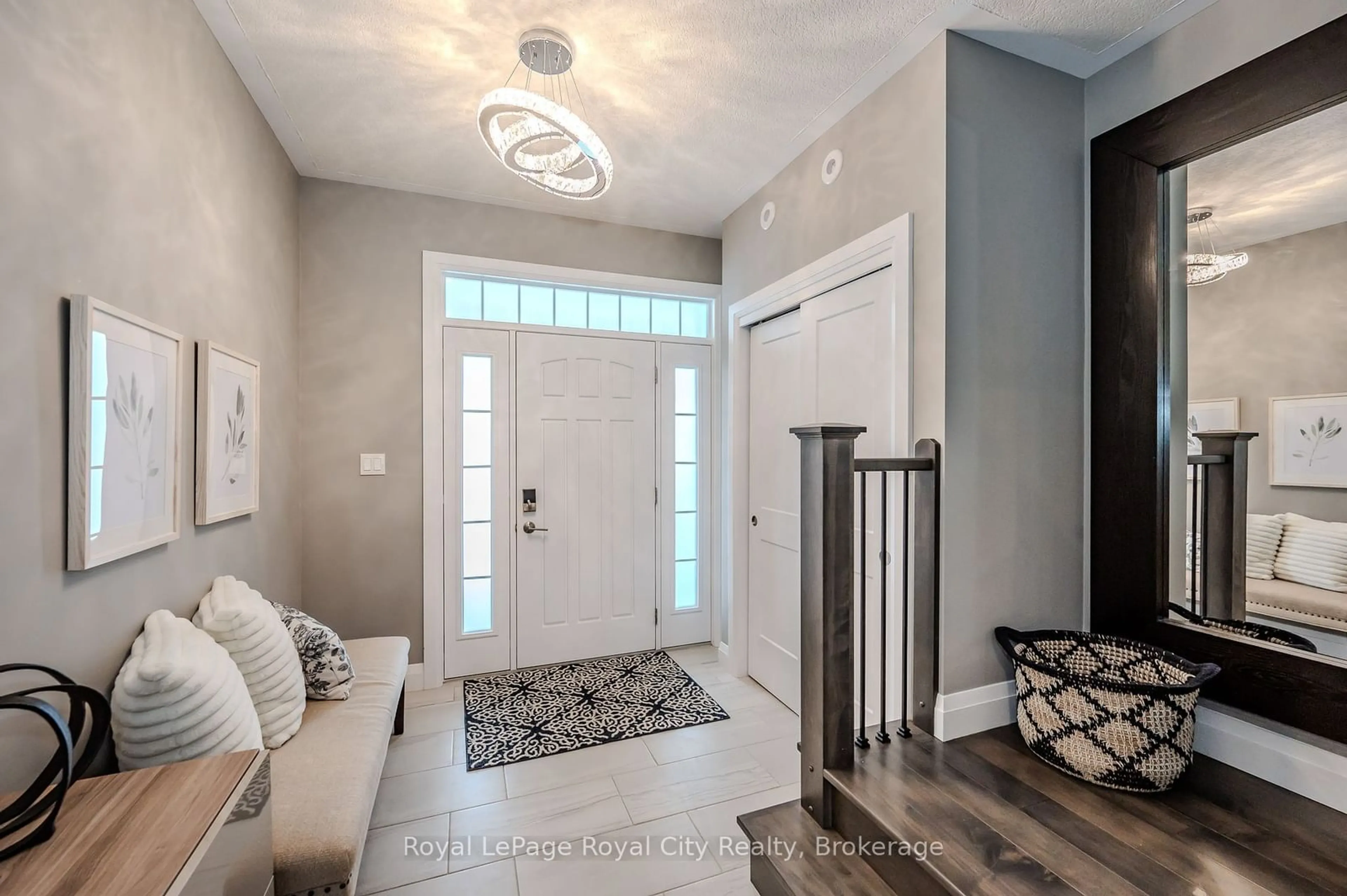 Indoor entryway for 114 Lovett Lane, Guelph Ontario N1G 0G9