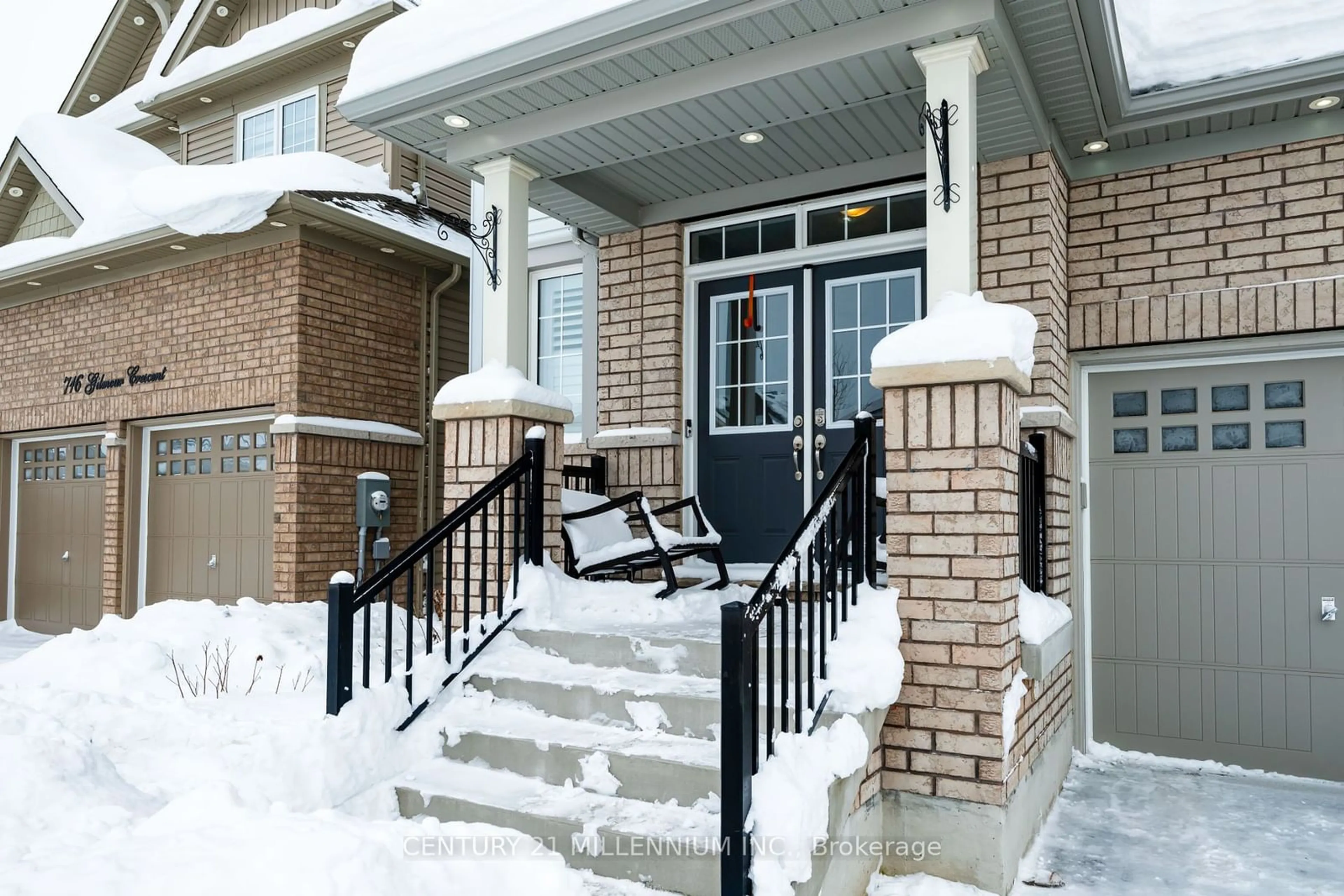 Indoor entryway for 712 Gilmour Cres, Shelburne Ontario L0N 1S3