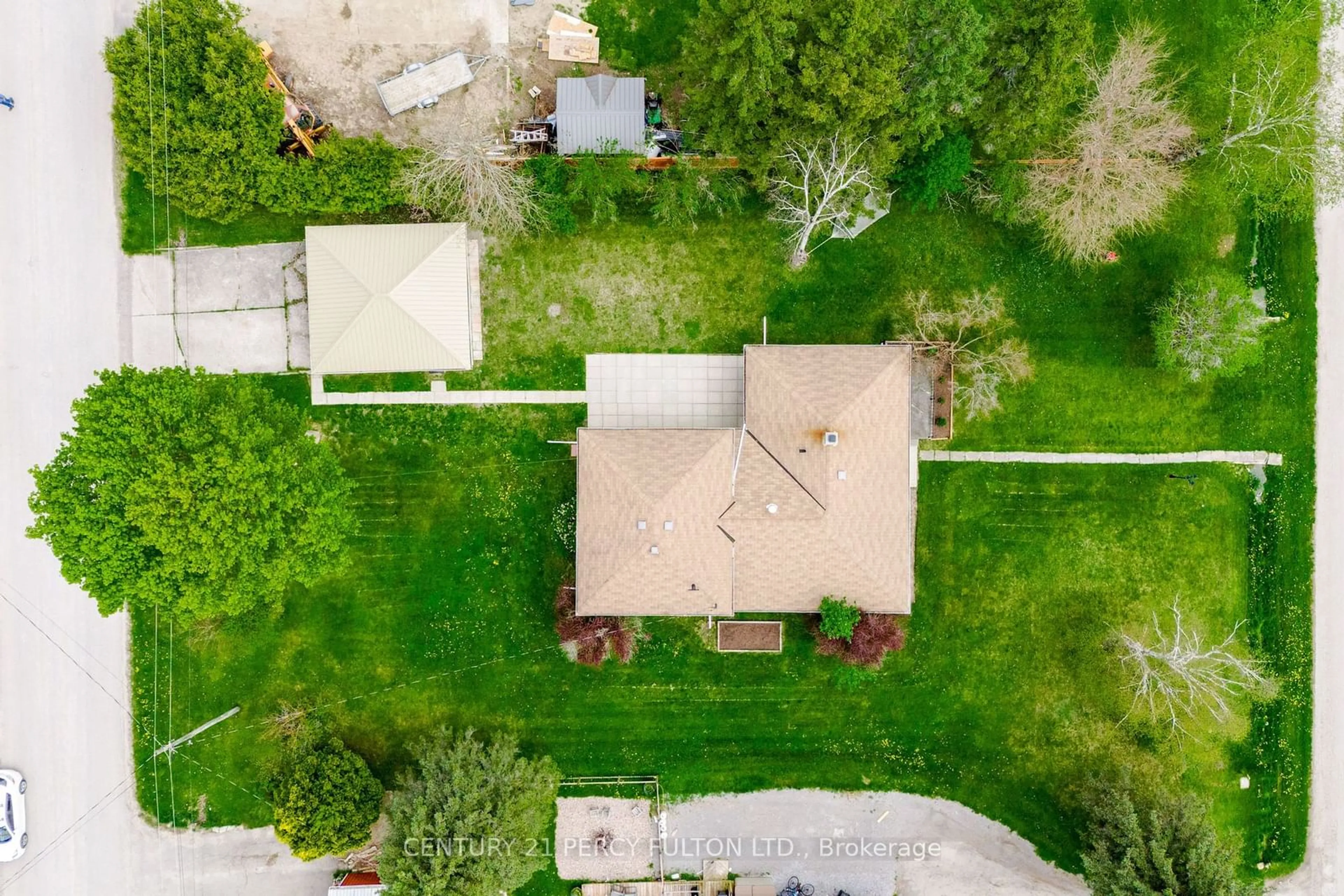 A pic from outside/outdoor area/front of a property/back of a property/a pic from drone, street for 169 Victoria Dr, Kawartha Lakes Ontario K0M 1G0