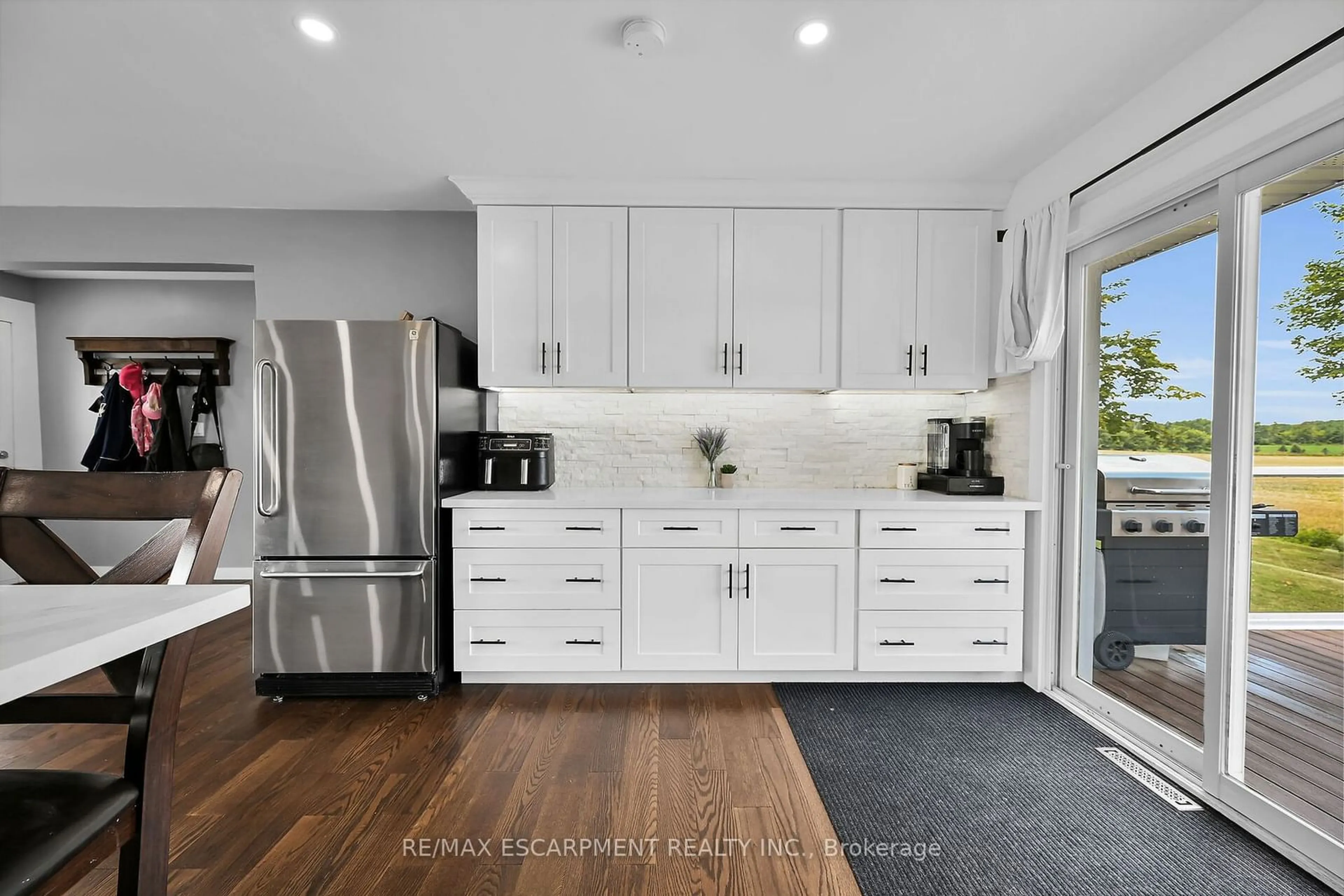 Open concept kitchen, unknown for 7167 Rainham Rd, Haldimand Ontario N1A 2W8