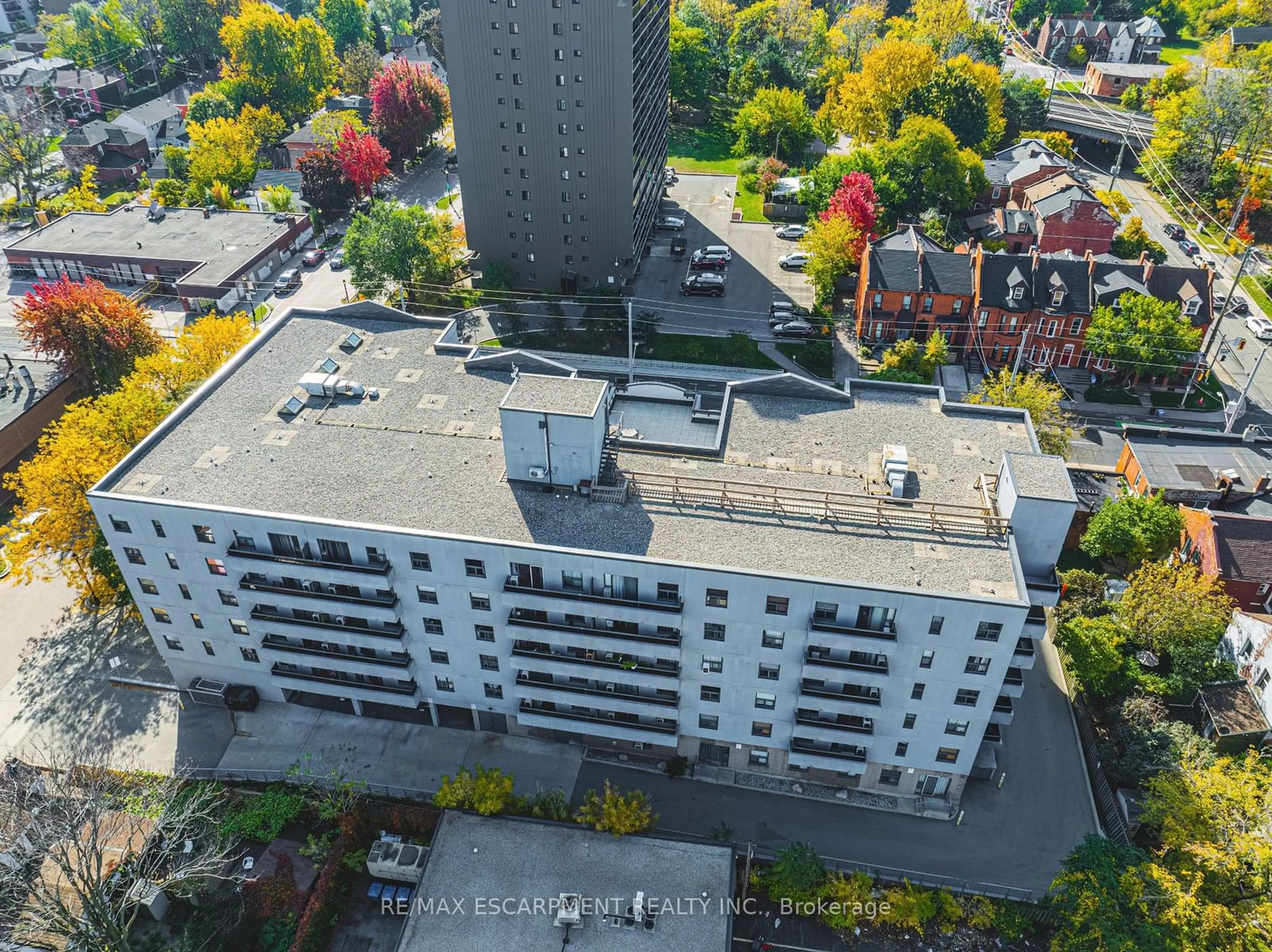 A pic from outside/outdoor area/front of a property/back of a property/a pic from drone, city buildings view from balcony for 175 Hunter St #504, Hamilton Ontario L8N 4E7