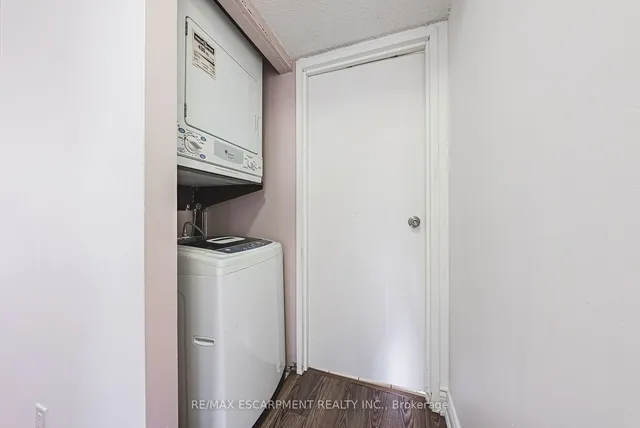 Additional property image - 175 Hunter St Unit 504