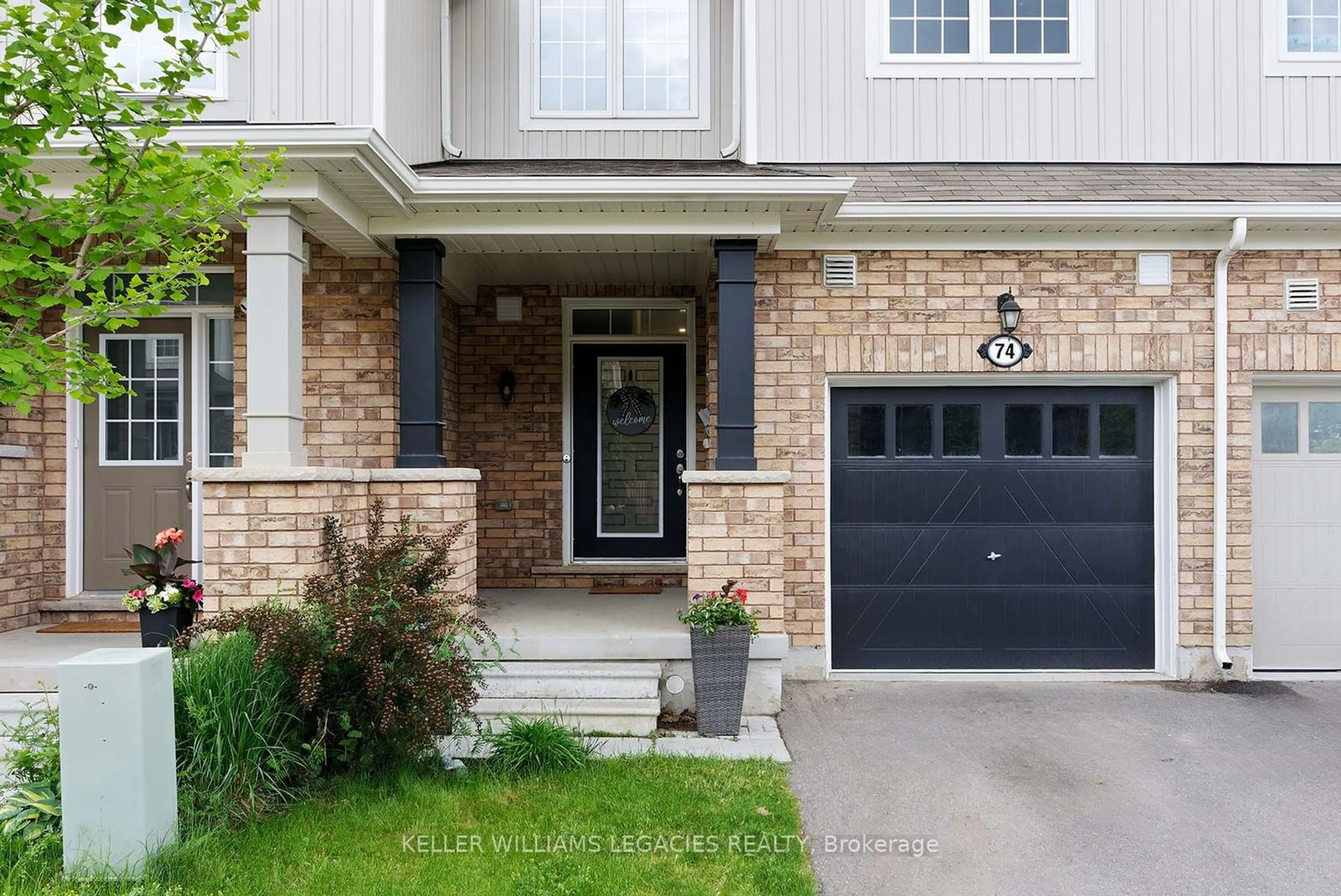 Home with brick exterior material, street for 74 Leeson St, East Luther Grand Valley Ontario L9W 7P9