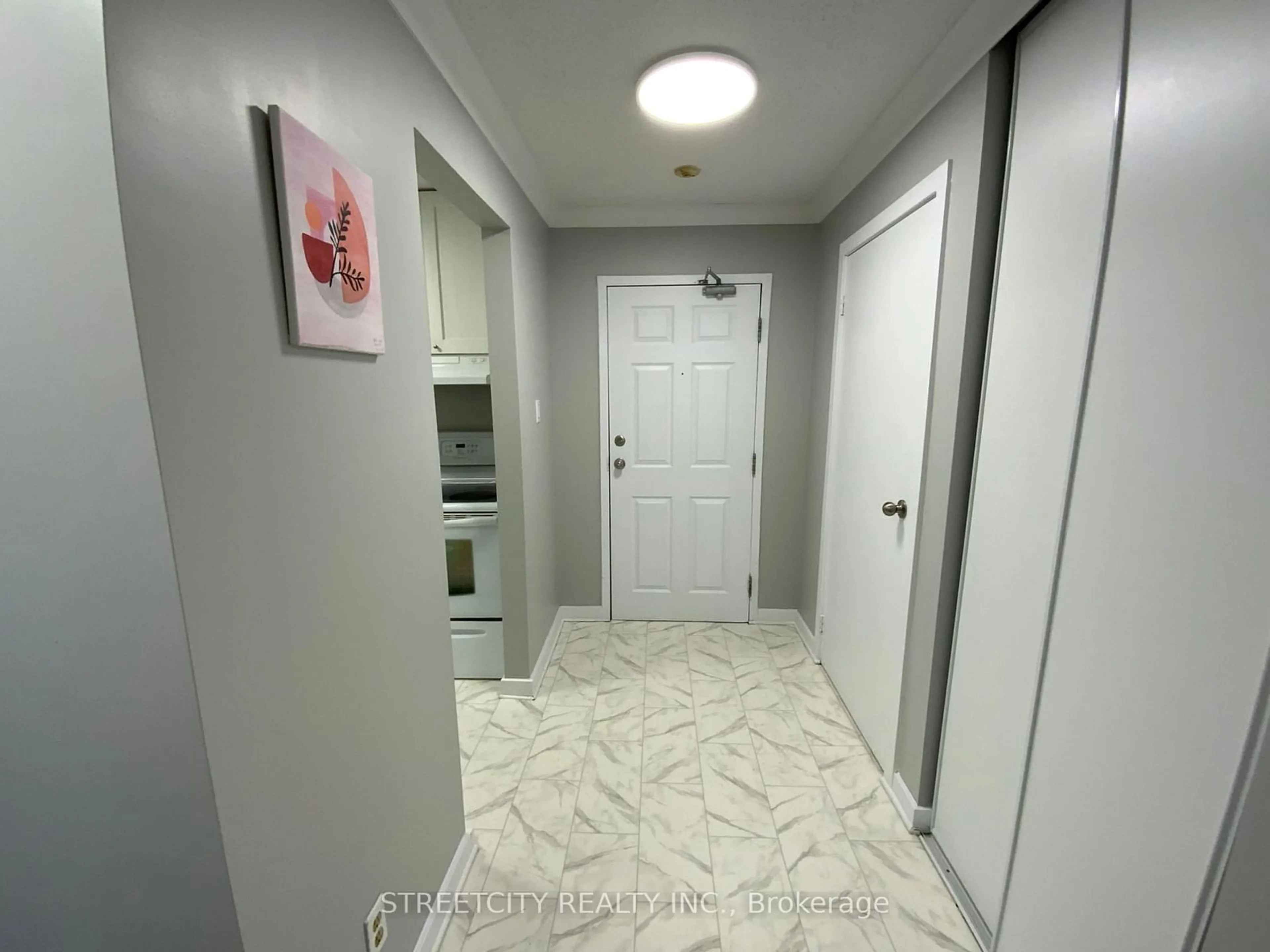 Indoor entryway for 737 Deveron Cres #208, London Ontario N5Z 4X9