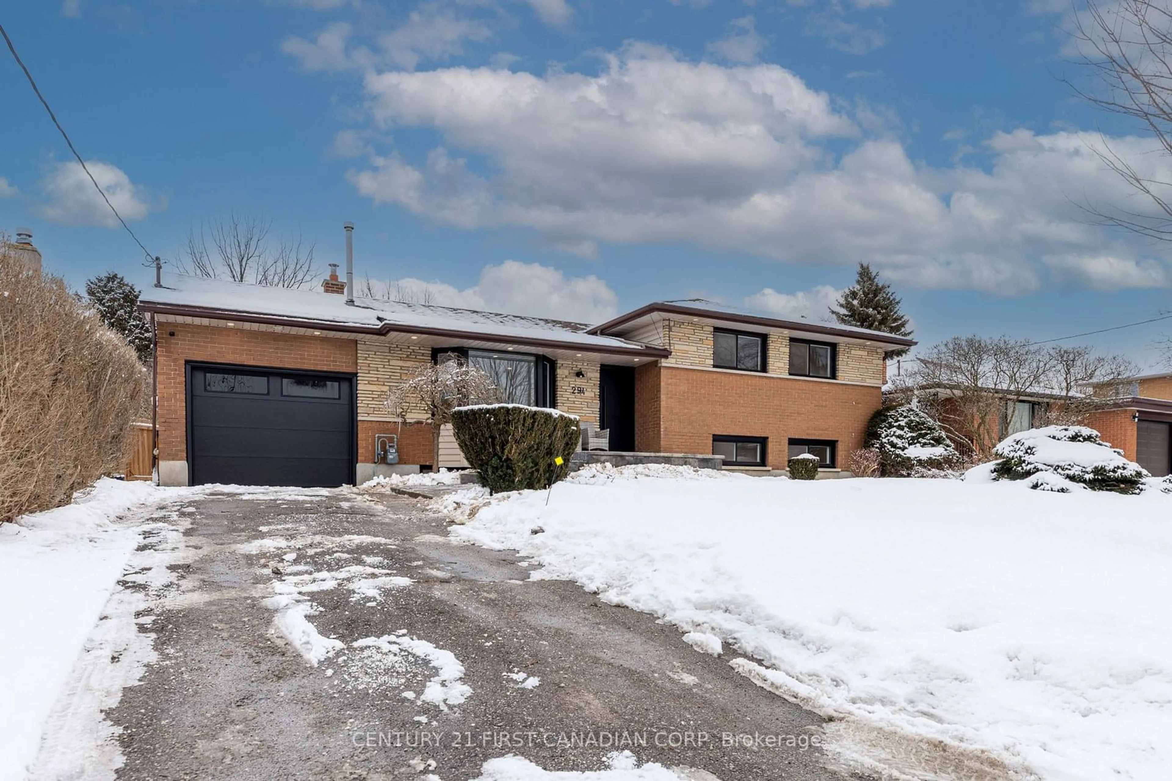 Home with brick exterior material, street for 294 Wedgewood Dr, London Ontario N5Y 2G6