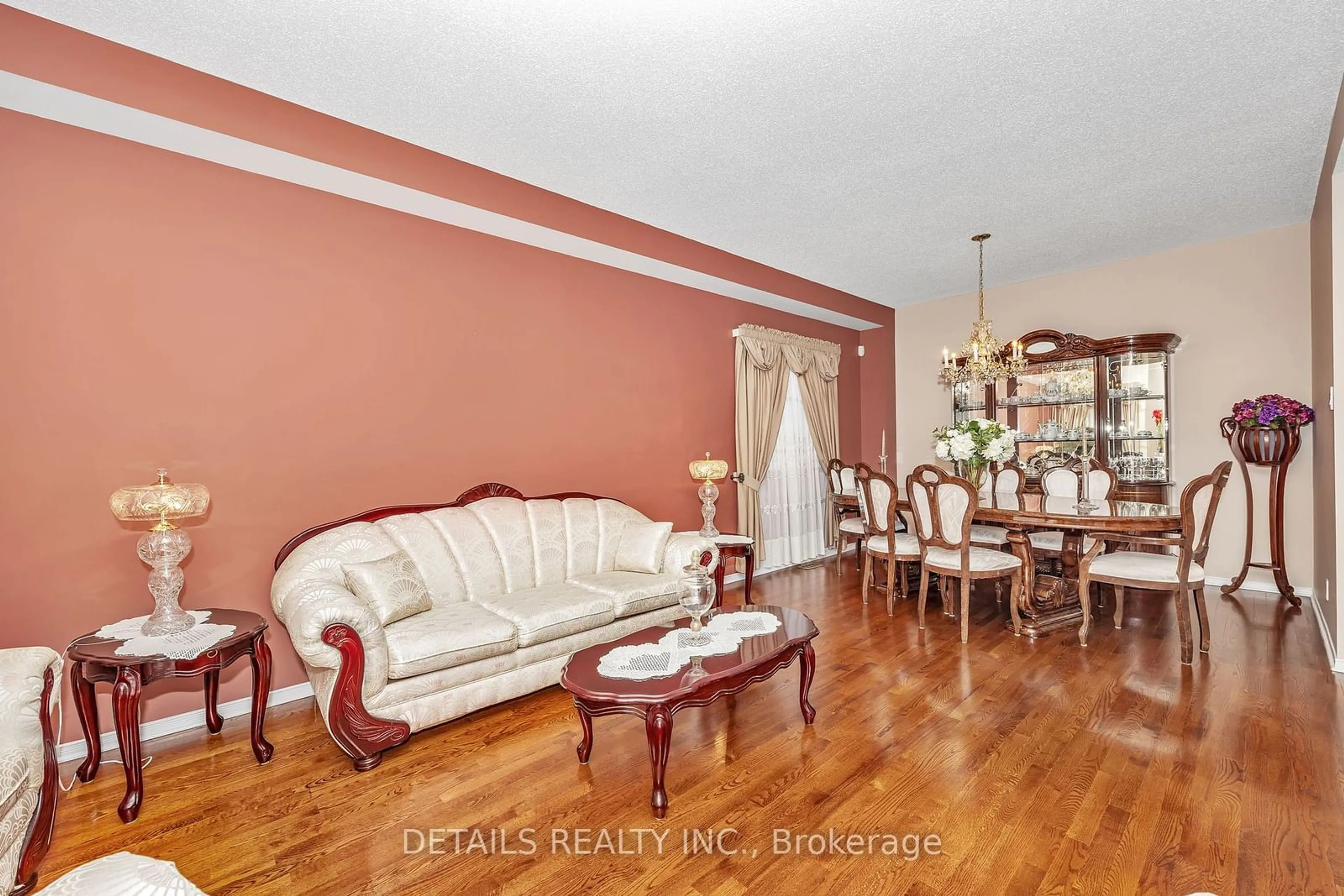 Dining room, wood/laminate floor for 10 North Harrow Dr, Barrhaven Ontario K2J 4V6