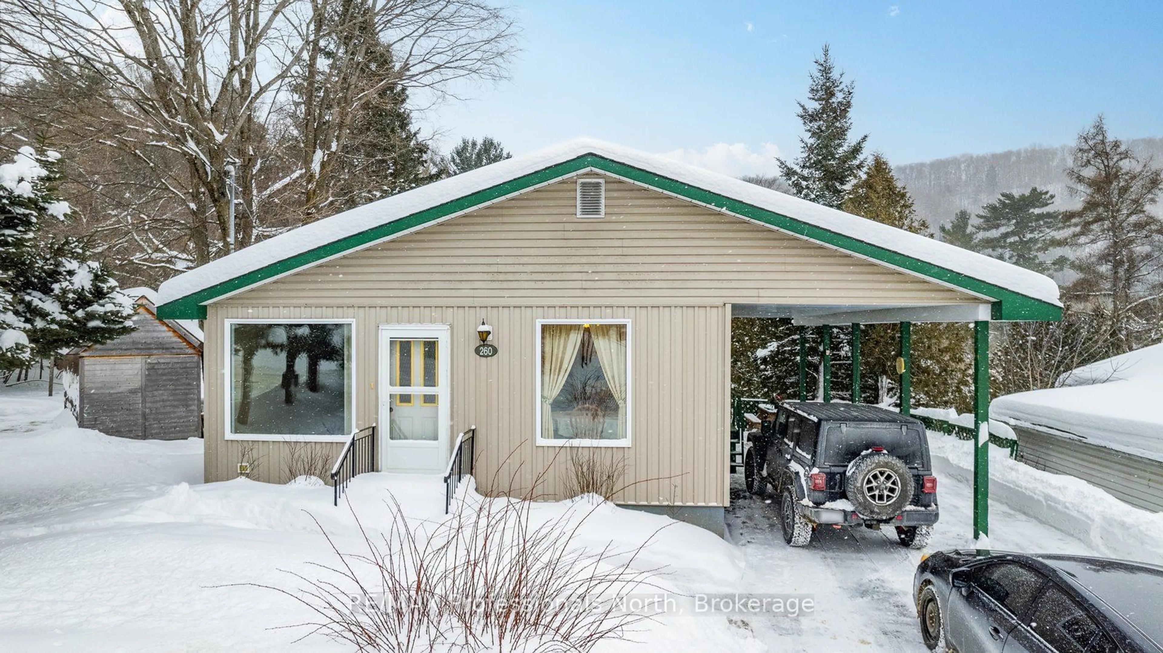 Unknown for 260 Highland St, Dysart et al Ontario K0M 1S0