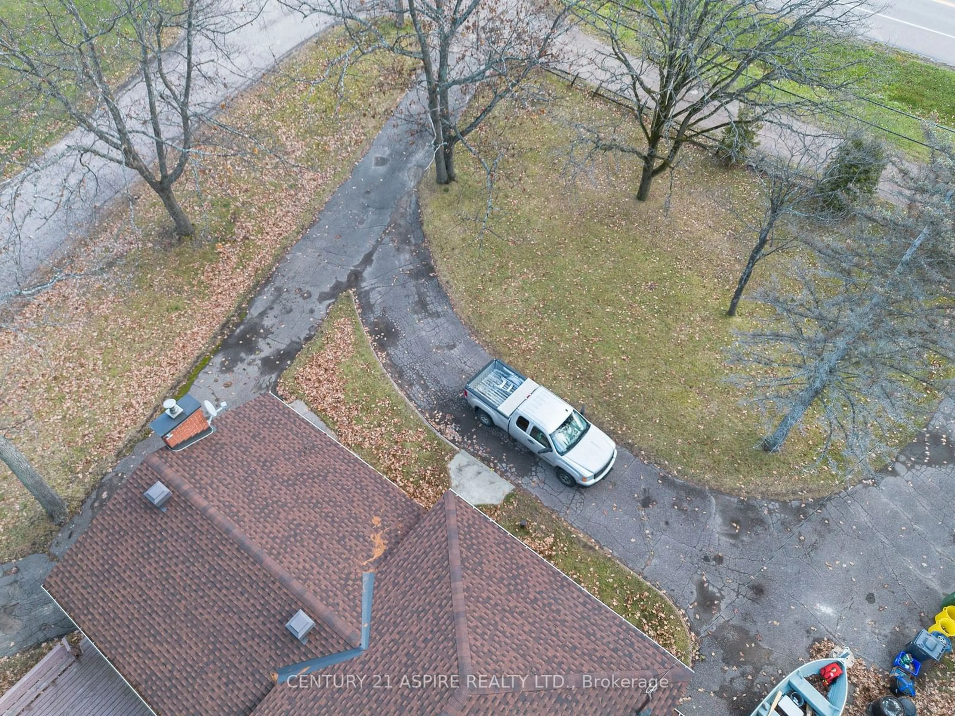 A pic from outside/outdoor area/front of a property/back of a property/a pic from drone, street for 58 Cotnam St, Laurentian Valley Ontario K8A 6W2