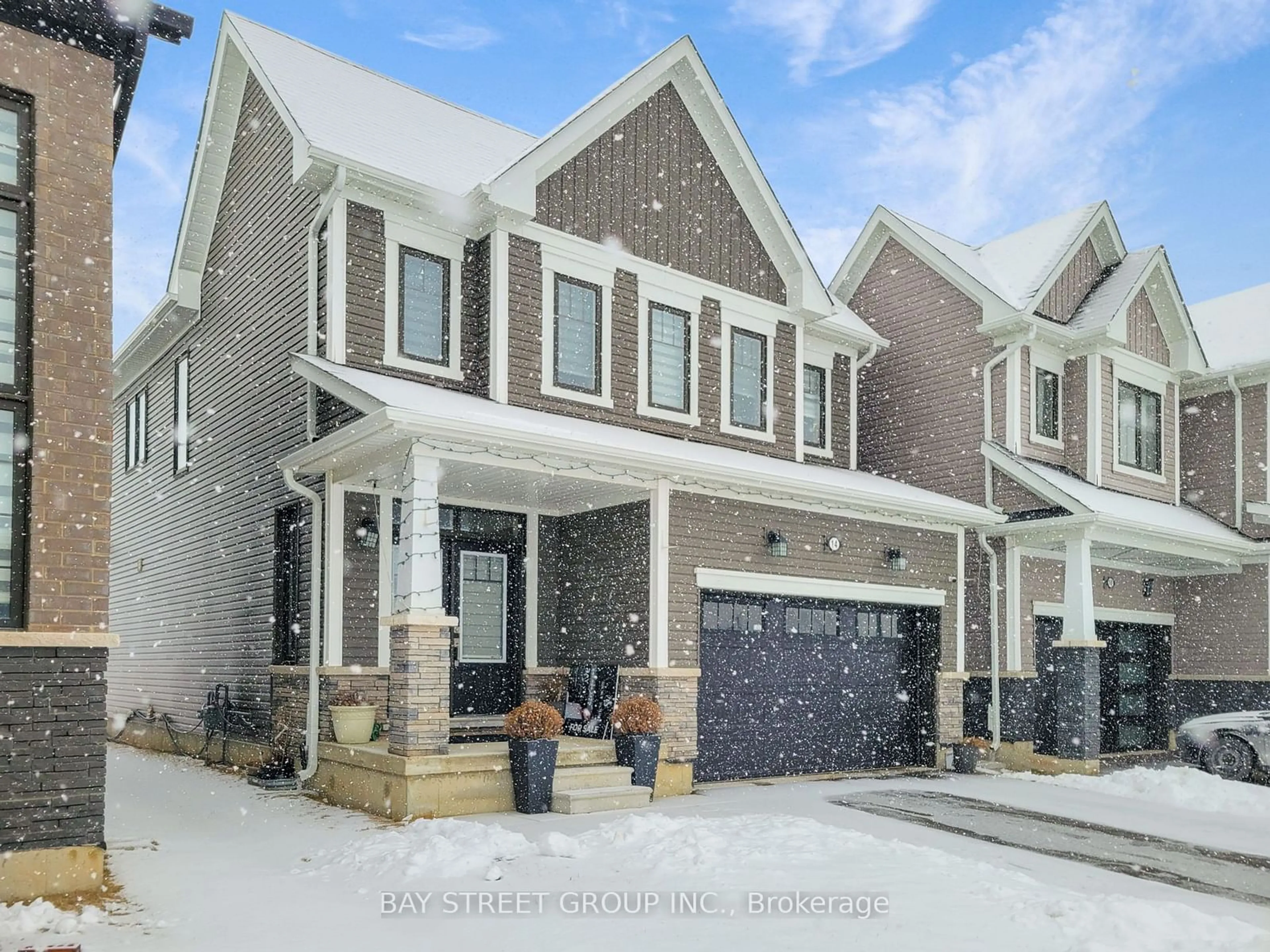 Home with brick exterior material, street for 14 Oaktree Dr, Haldimand Ontario N3W 0E6