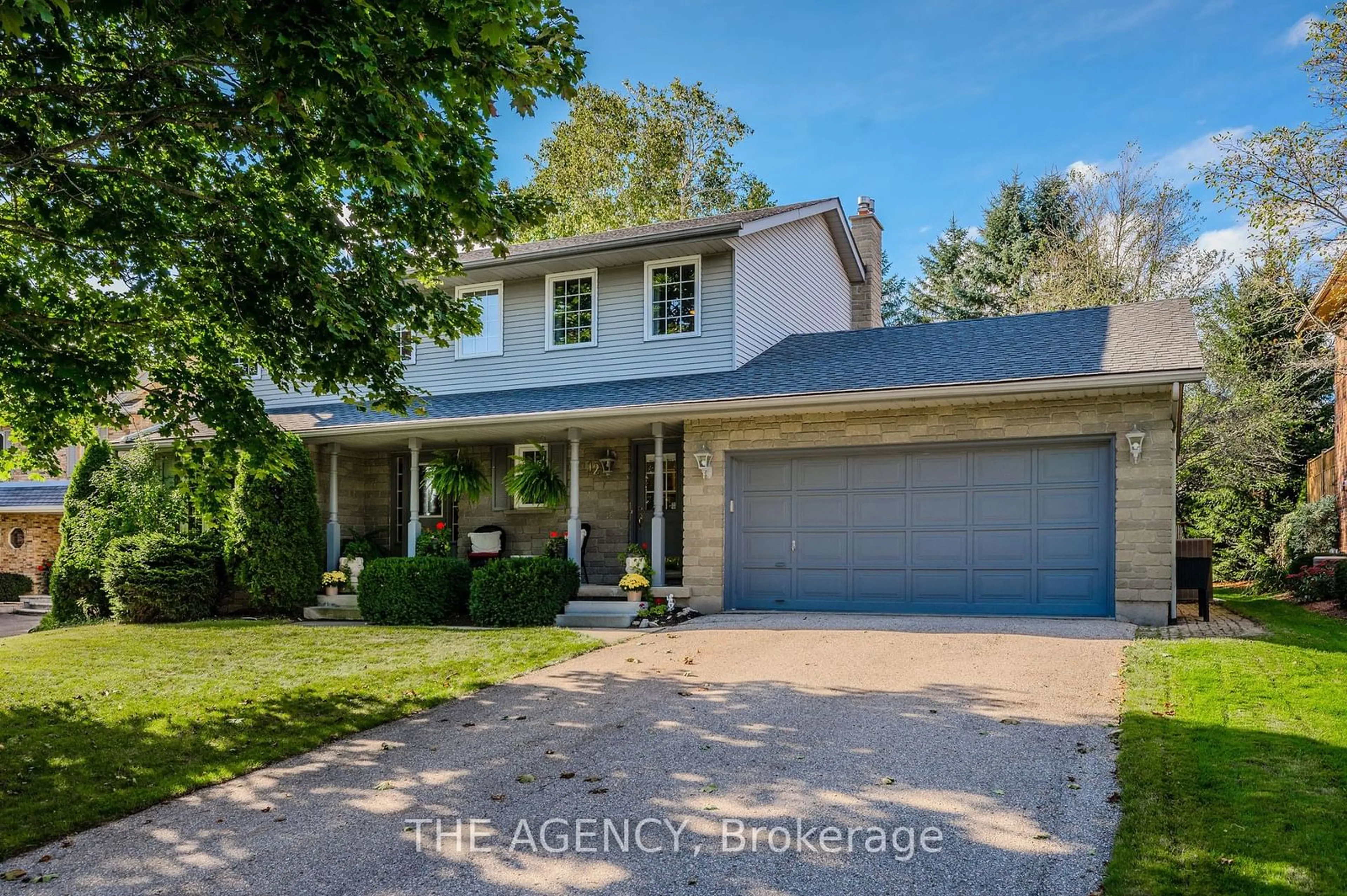 Home with vinyl exterior material, street for 12 Jo Ann Cres, Centre Wellington Ontario N0B 1S0