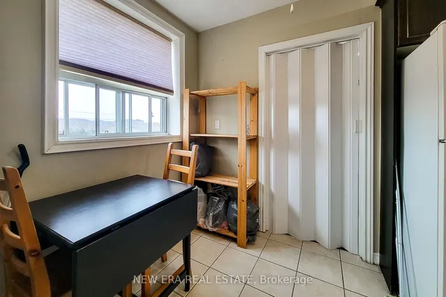 Additional property image - 851 Queenston Rd Unit 505