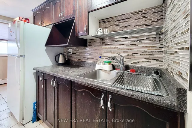 Additional property image - 851 Queenston Rd Unit 505