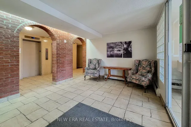 Additional property image - 851 Queenston Rd Unit 505