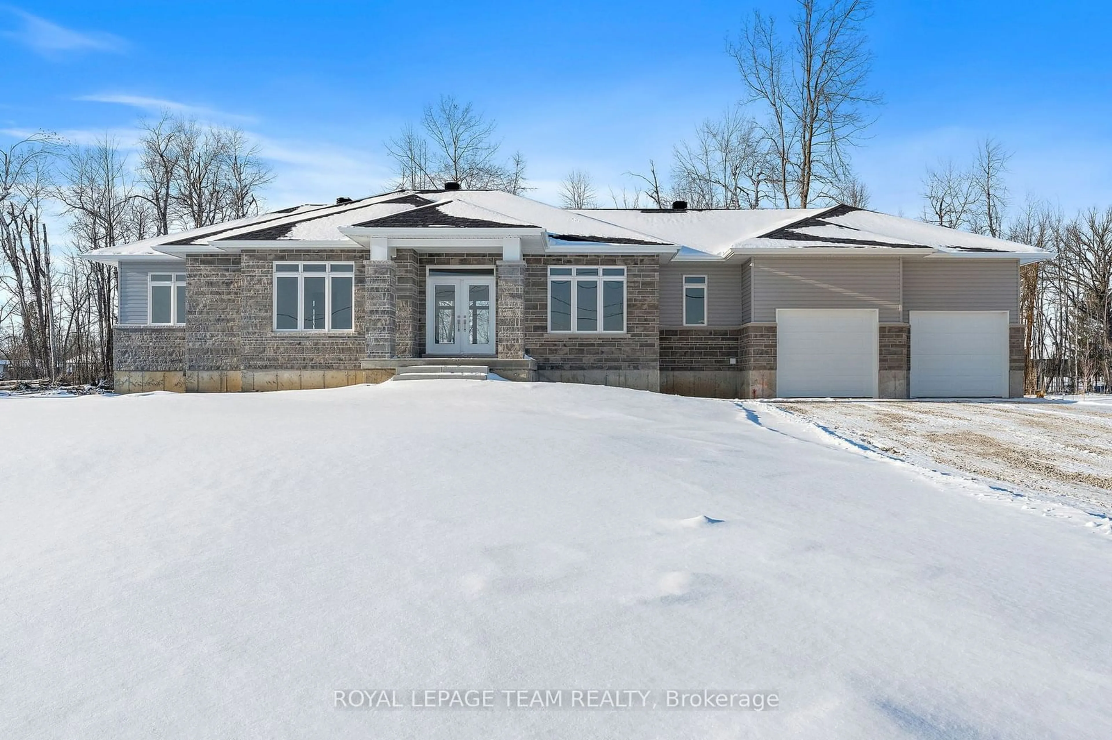 Home with brick exterior material, unknown for 46 TENNANT Dr, Rideau Lakes Ontario K7A 4S5