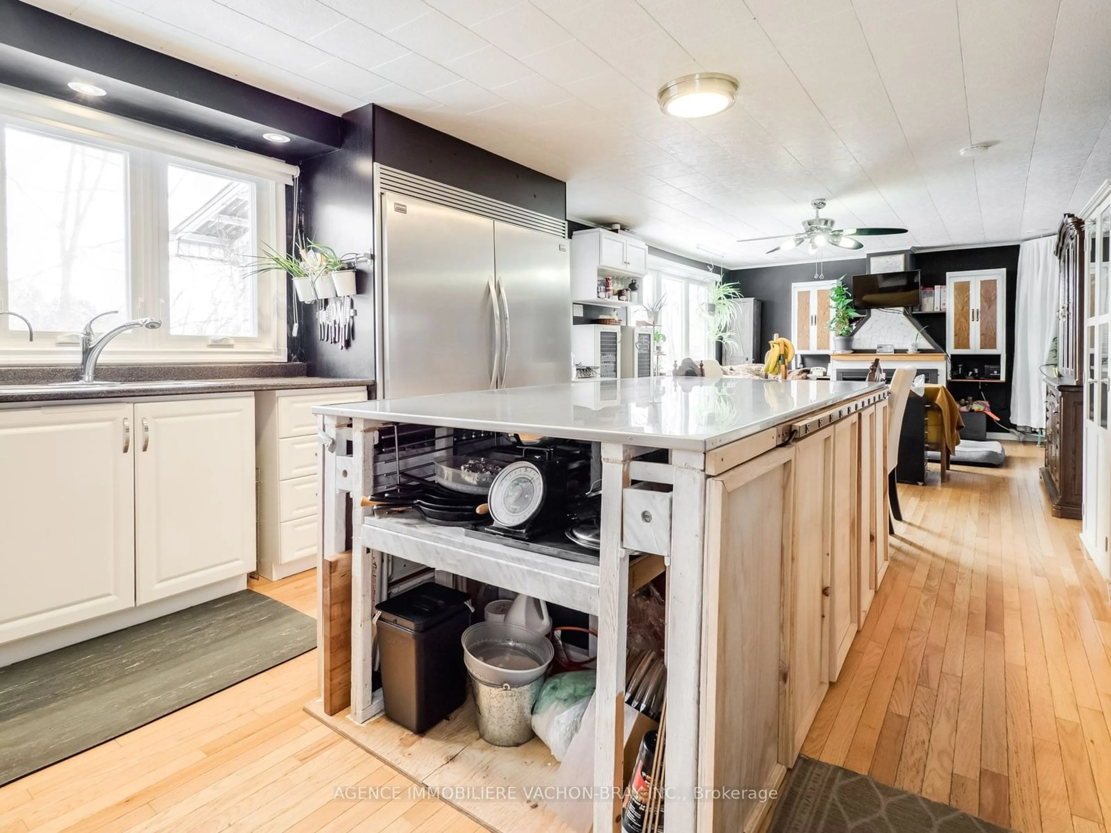 Open concept kitchen, unknown for 22197 Parkhill Circ, South Glengarry Ontario K0C 1Z0