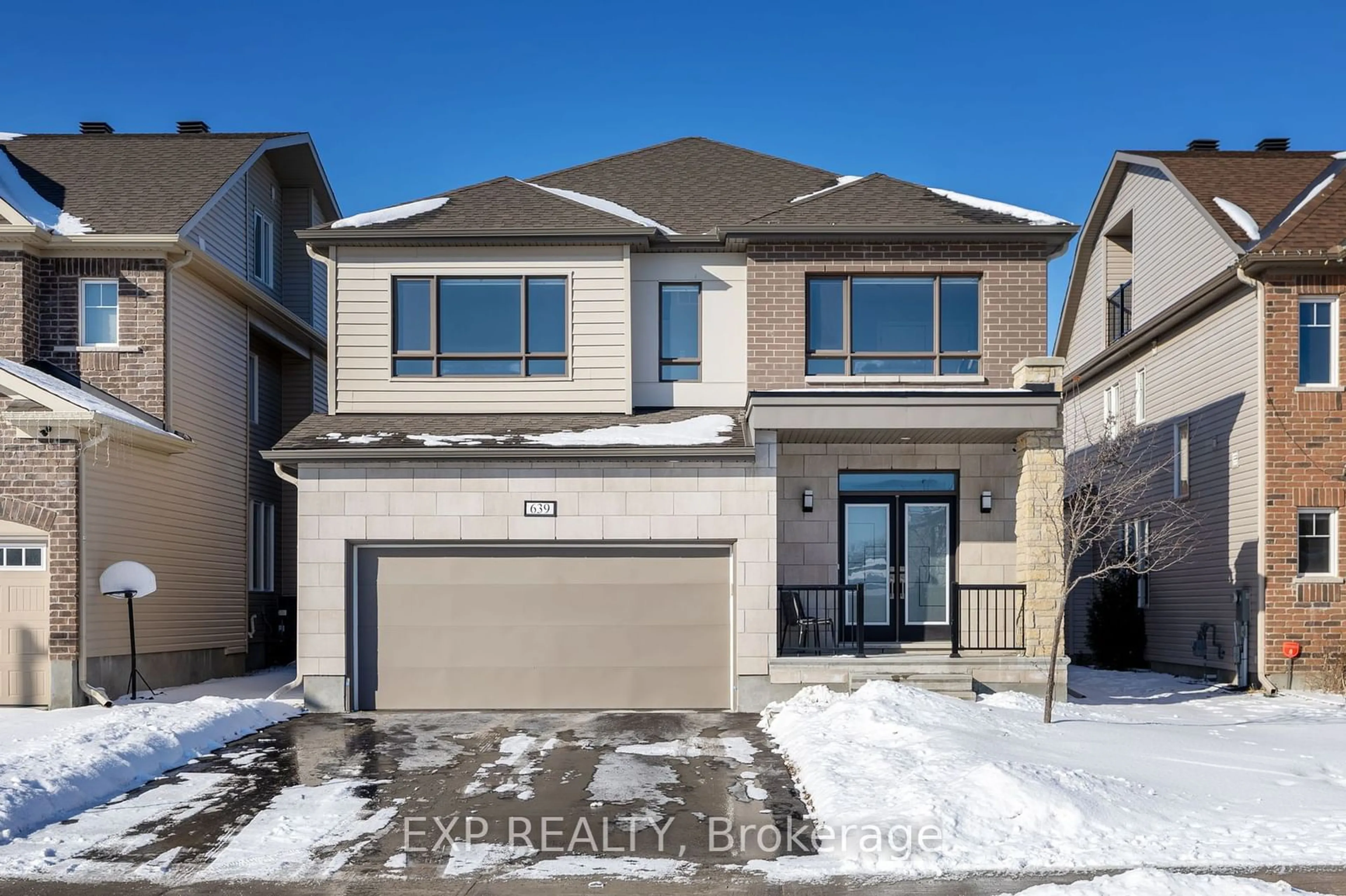 Home with brick exterior material, street for 639 Parade Dr, Stittsville - Munster - Richmond Ontario K2S 0Y9