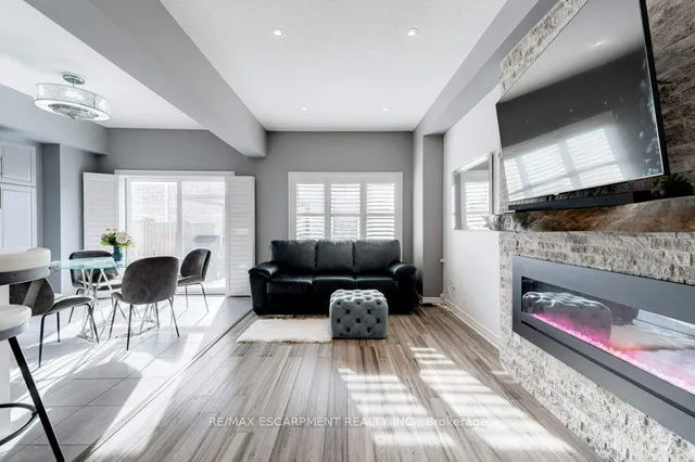 Additional property image - 98 SHOREVIEW Pl Unit 12