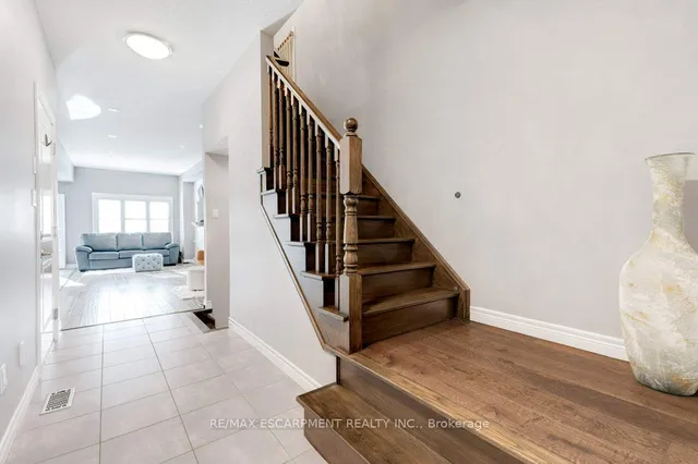 Additional property image - 98 SHOREVIEW Pl Unit 12