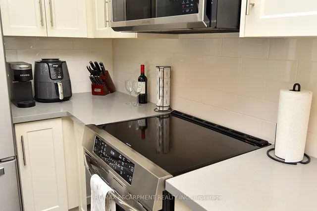 Additional property image - 30 Hamilton St Unit 605