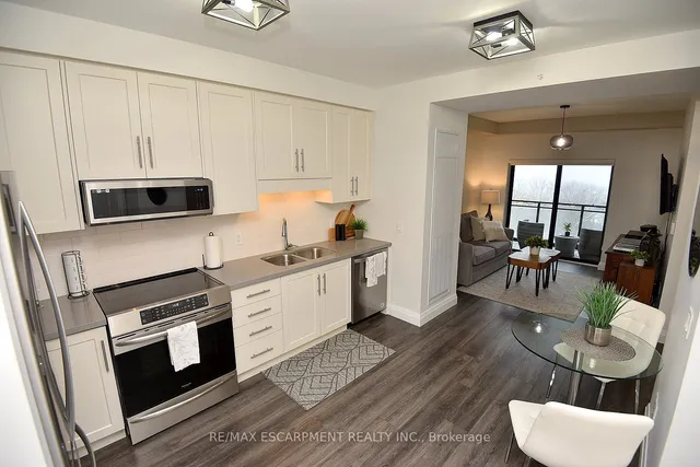 Additional property image - 30 Hamilton St Unit 605