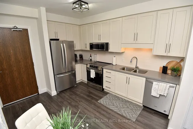 Additional property image - 30 Hamilton St Unit 605