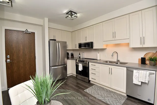 Additional property image - 30 Hamilton St Unit 605