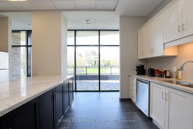 Additional property image - 30 Hamilton St Unit 605