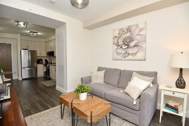 Additional property image - 30 Hamilton St Unit 605