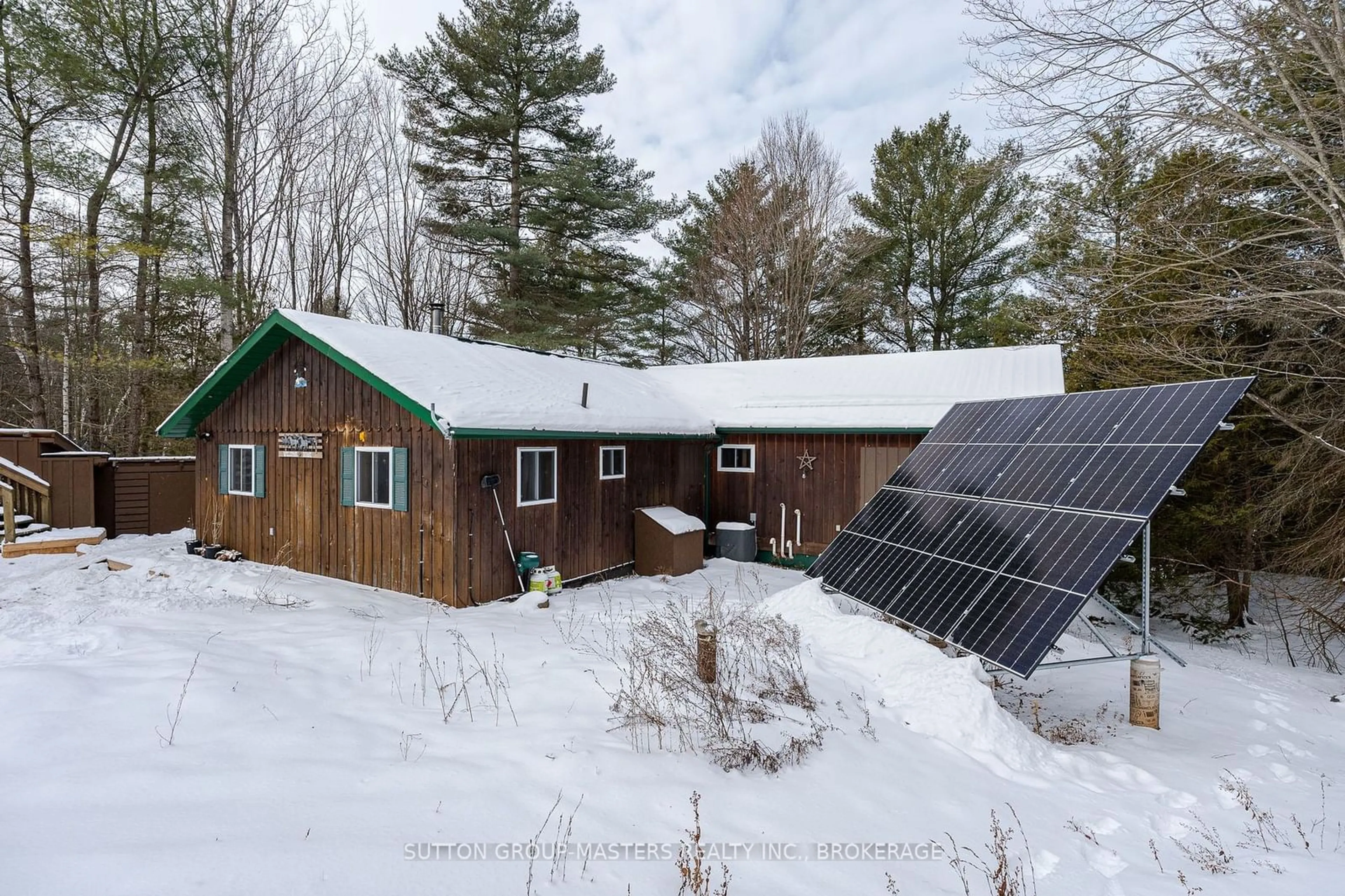 A pic from outside/outdoor area/front of a property/back of a property/a pic from drone, building for 313 Raccoon Lake Trail Rd, Addington Highlands Ontario K0H 1Z0