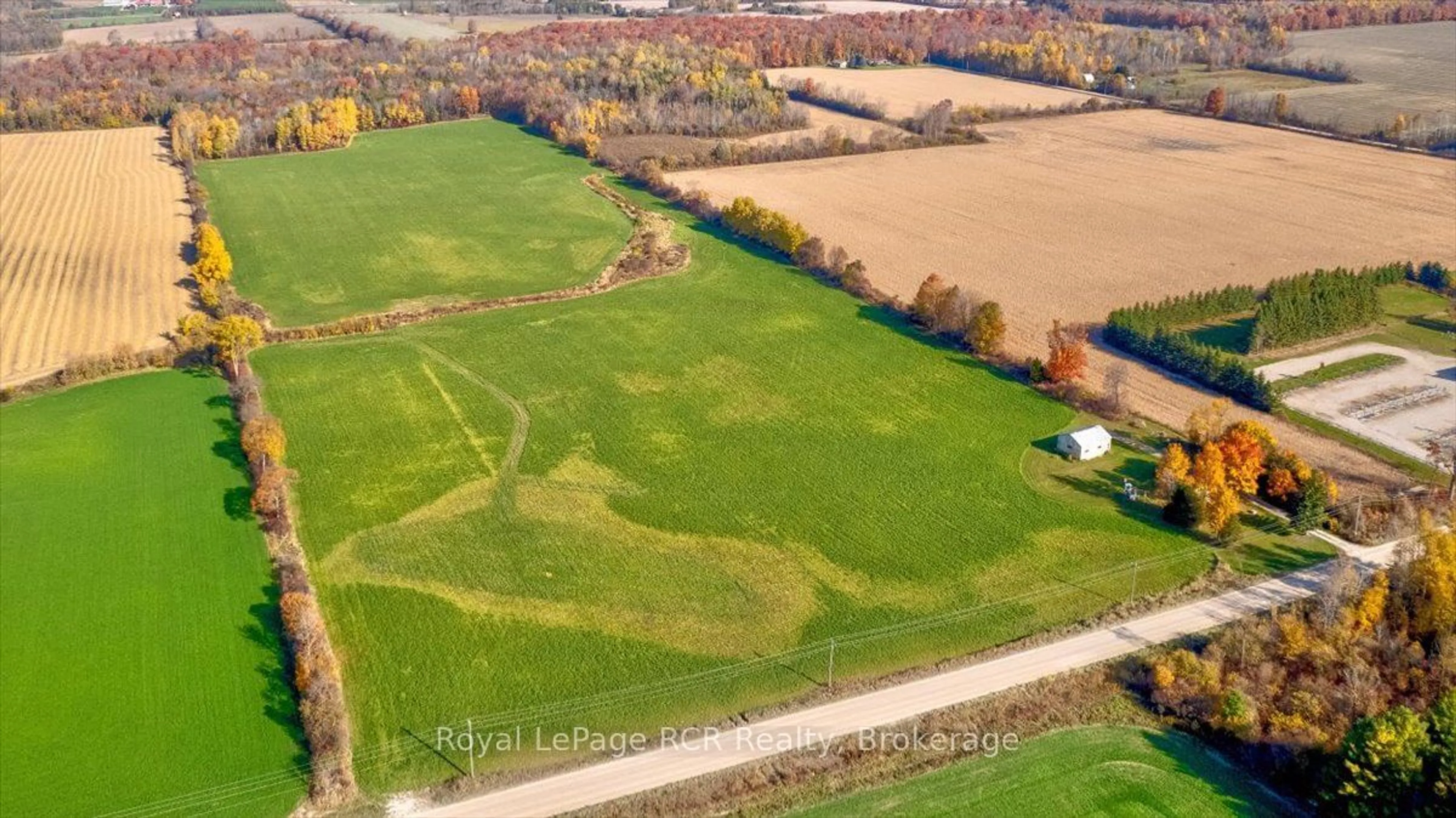 A pic from outside/outdoor area/front of a property/back of a property/a pic from drone, unknown for 103701 Southgate 10 Rd, Southgate Ontario N0G 2L0