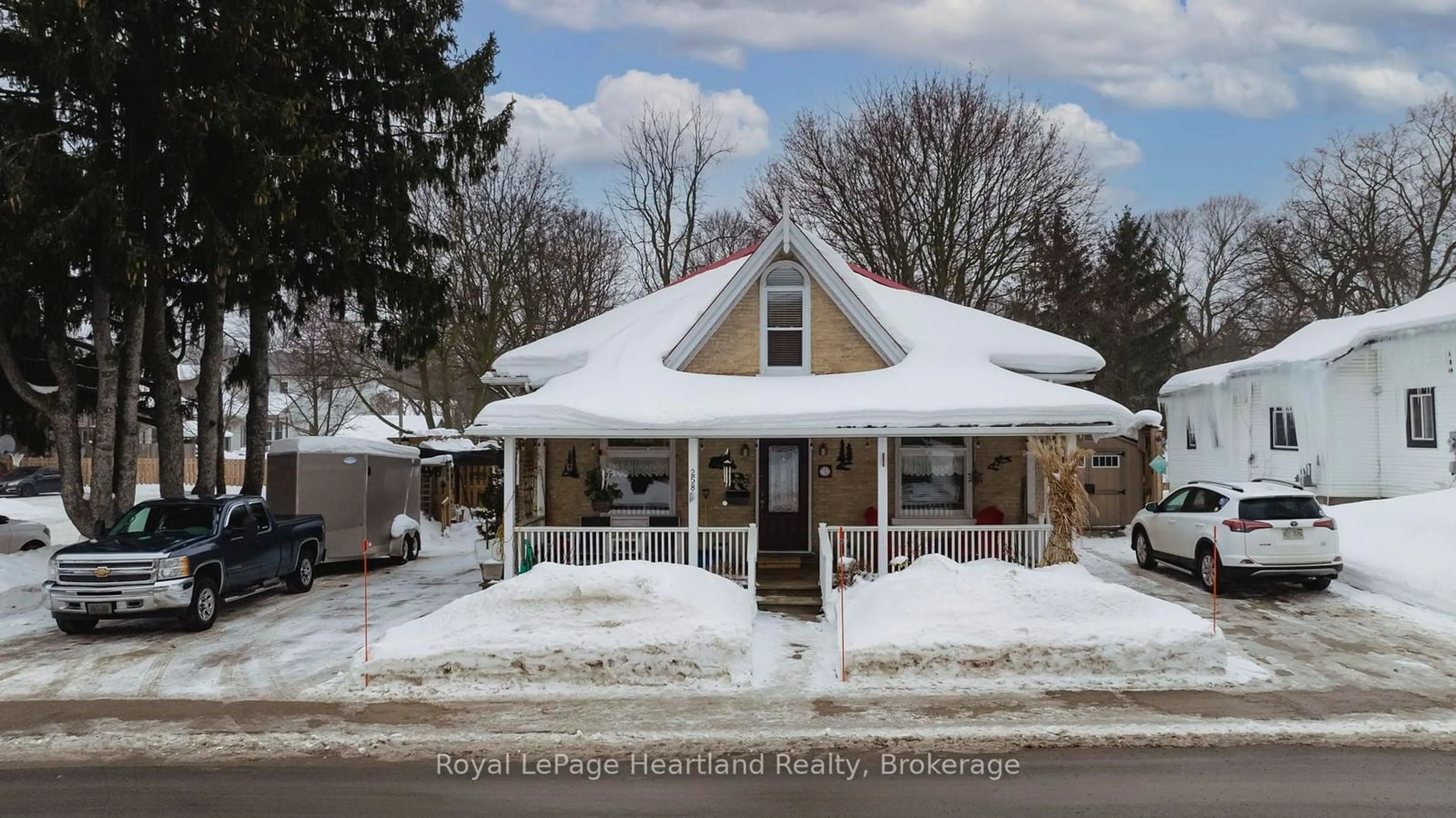 Home with vinyl exterior material, street for 258 Edward St, North Huron Ontario N0G 2W0