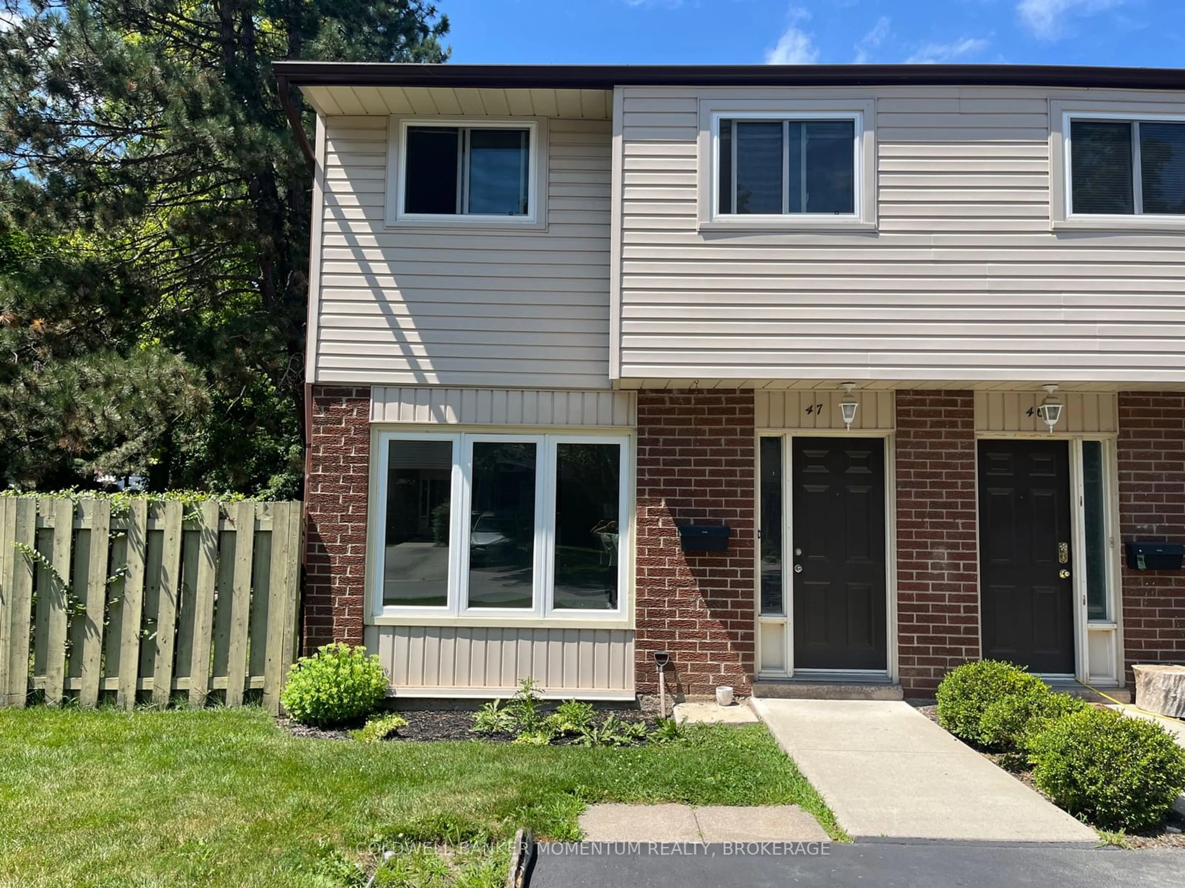 Home with vinyl exterior material, street for 2 WEIDEN St #47, St. Catharines Ontario L2M 6W5