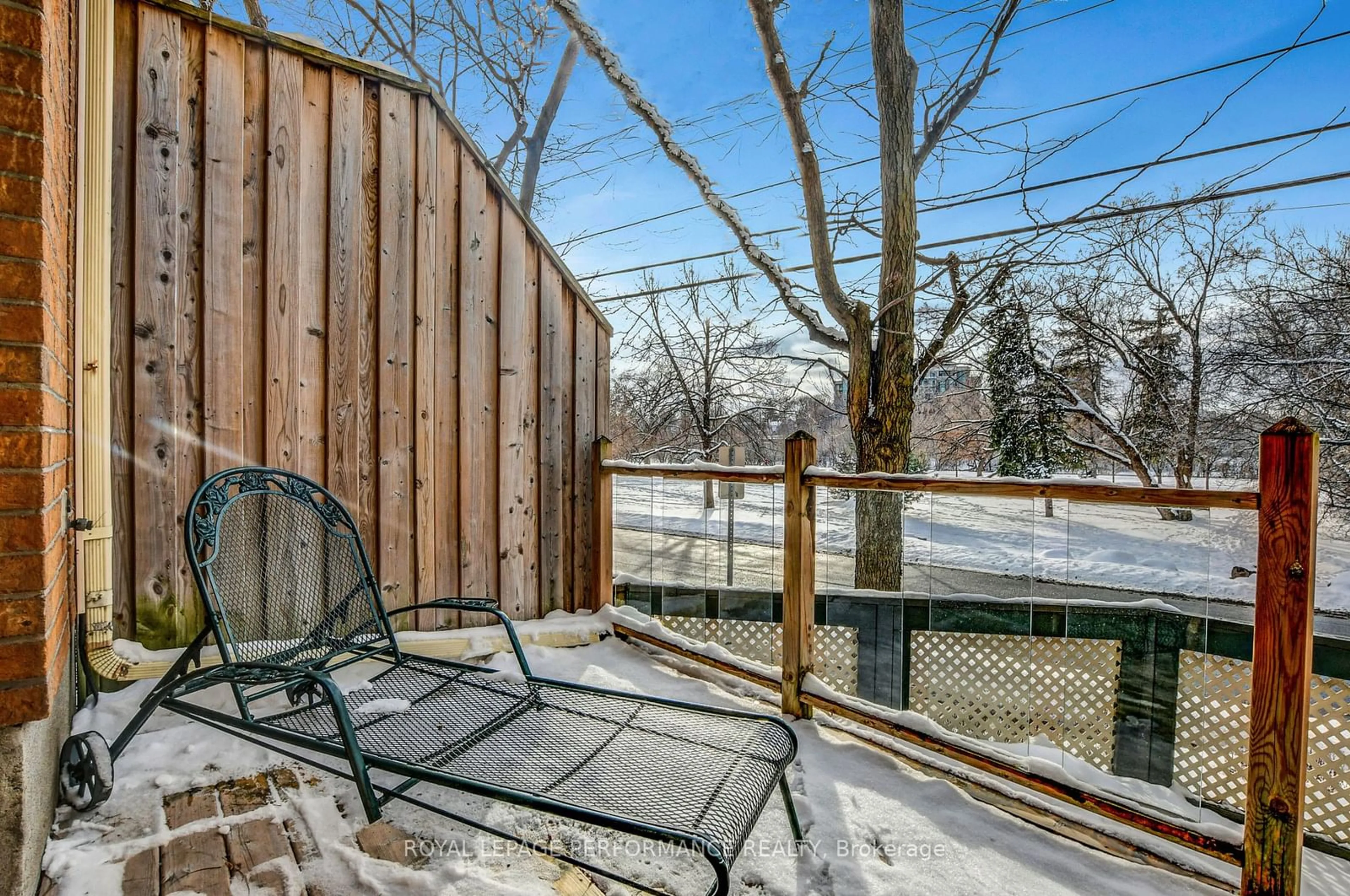 Patio, water/lake/river/ocean view for 2 Columbus Ave #7, Overbrook - Castleheights and Area Ontario K1K 1R3