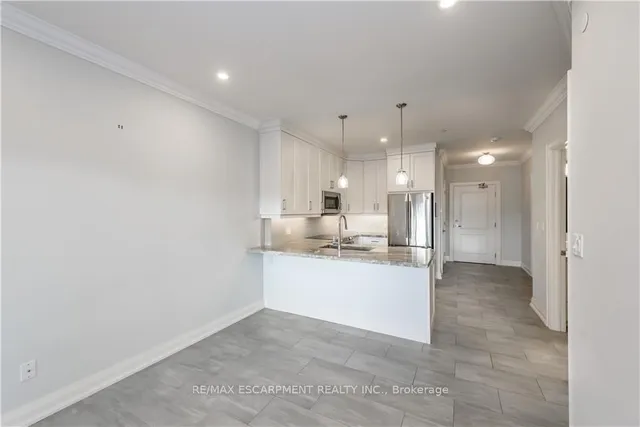Additional property image - 257 Millen Rd Unit 302