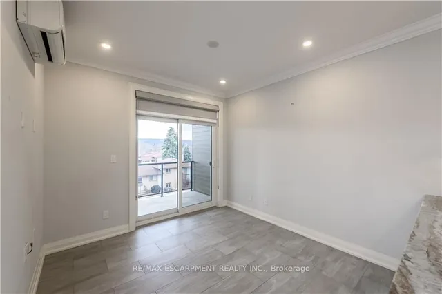 Additional property image - 257 Millen Rd Unit 302