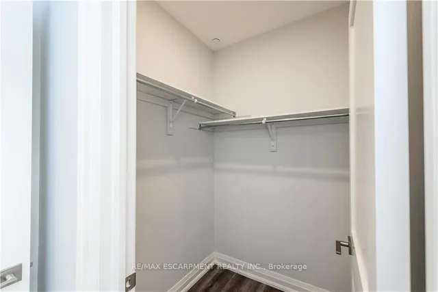 Additional property image - 257 Millen Rd Unit 302