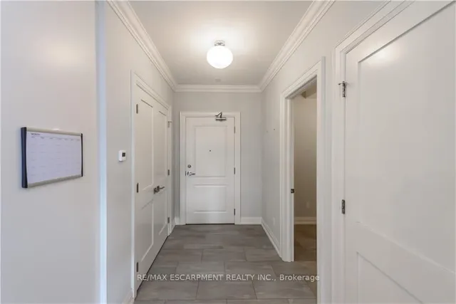 Additional property image - 257 Millen Rd Unit 302