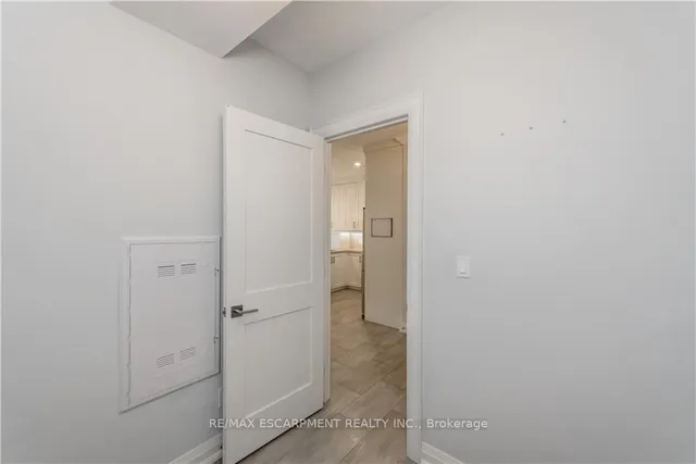 Additional property image - 257 Millen Rd Unit 302