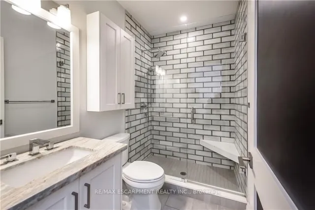 Additional property image - 257 Millen Rd Unit 302
