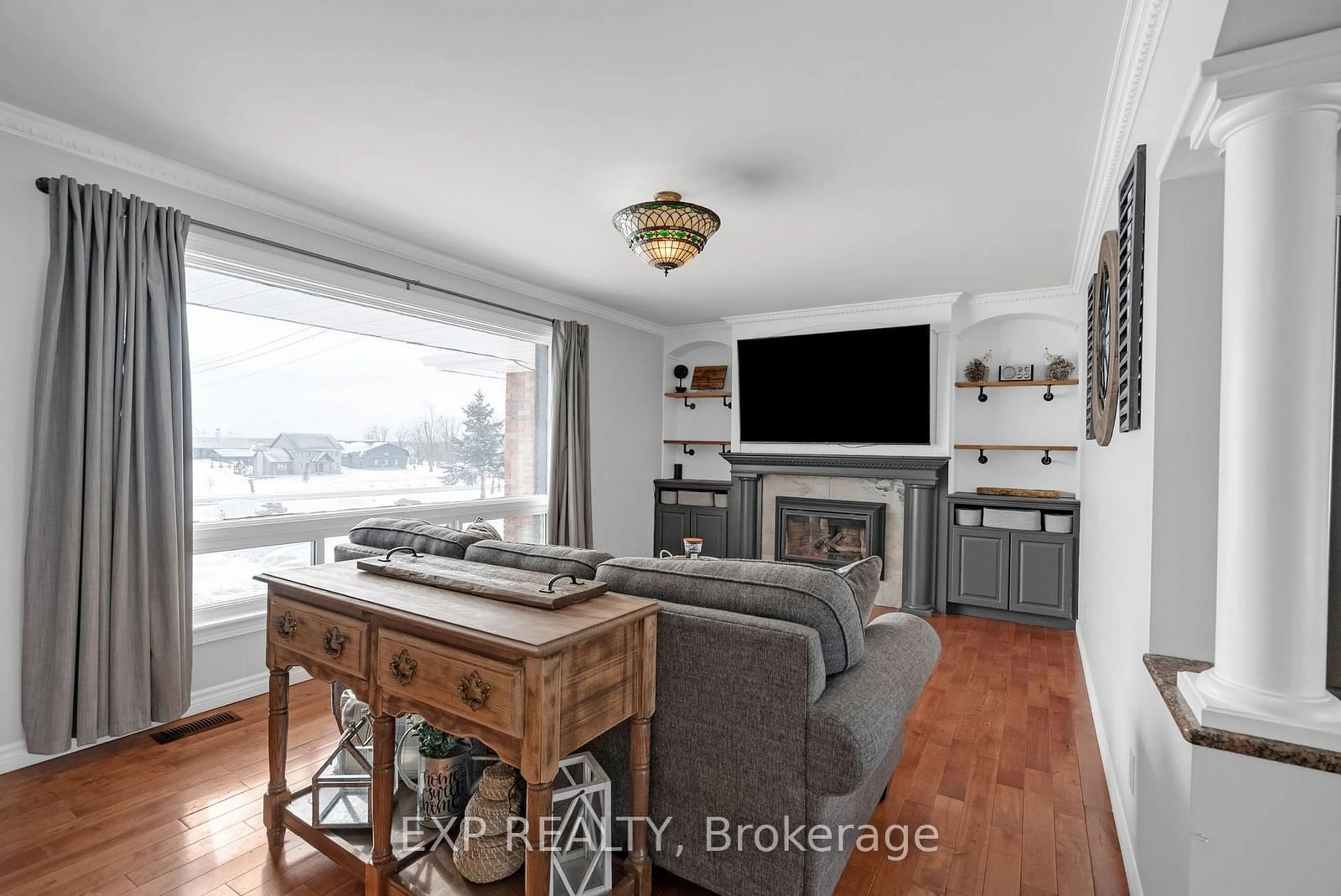 Living room with furniture, unknown for 19001 COUNTY RD 18 Rd, South Glengarry Ontario K0C 1S0