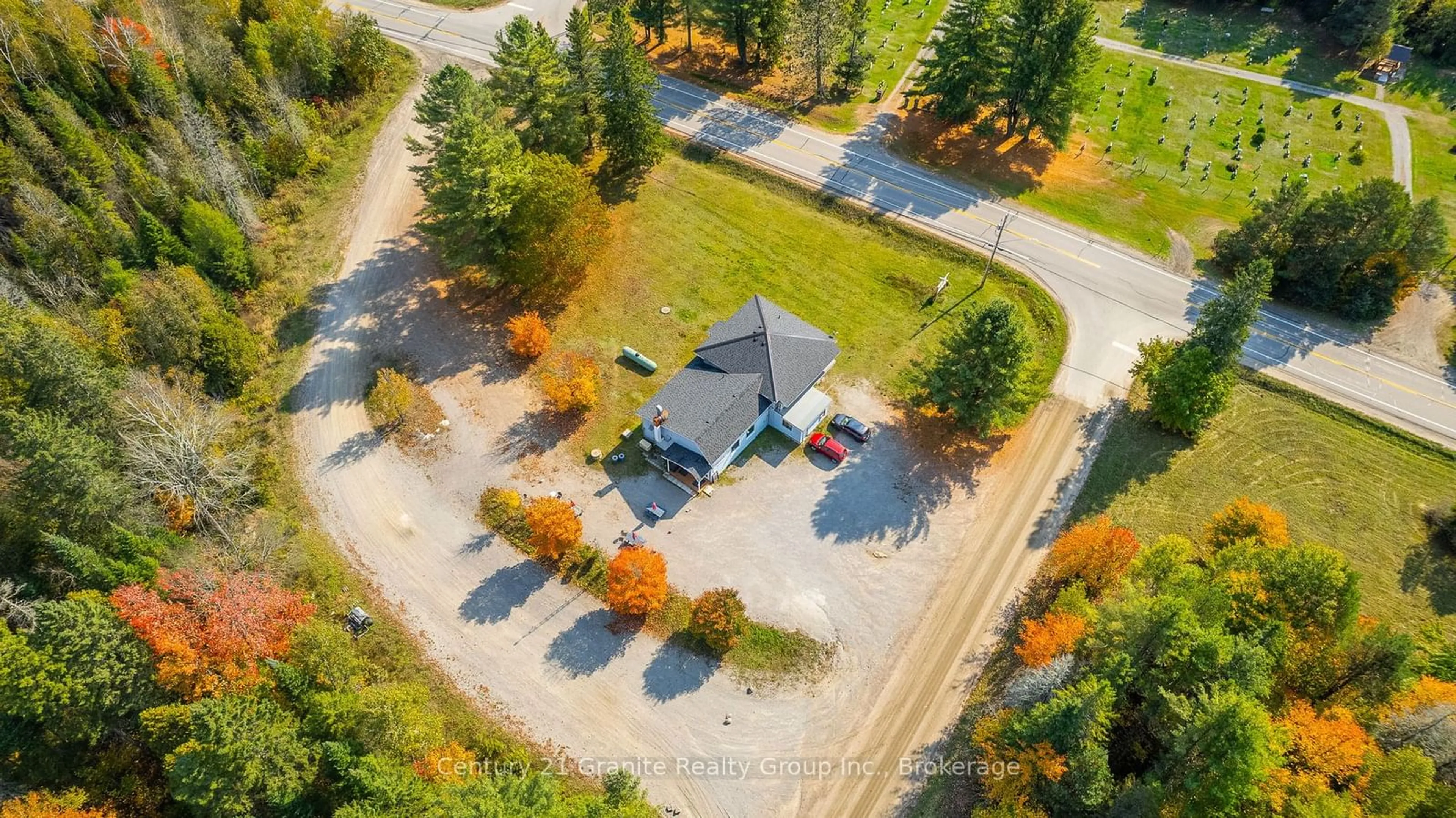 A pic from outside/outdoor area/front of a property/back of a property/a pic from drone, street for 1010 Billings Lake Rd, Highlands East Ontario K0M 1R0