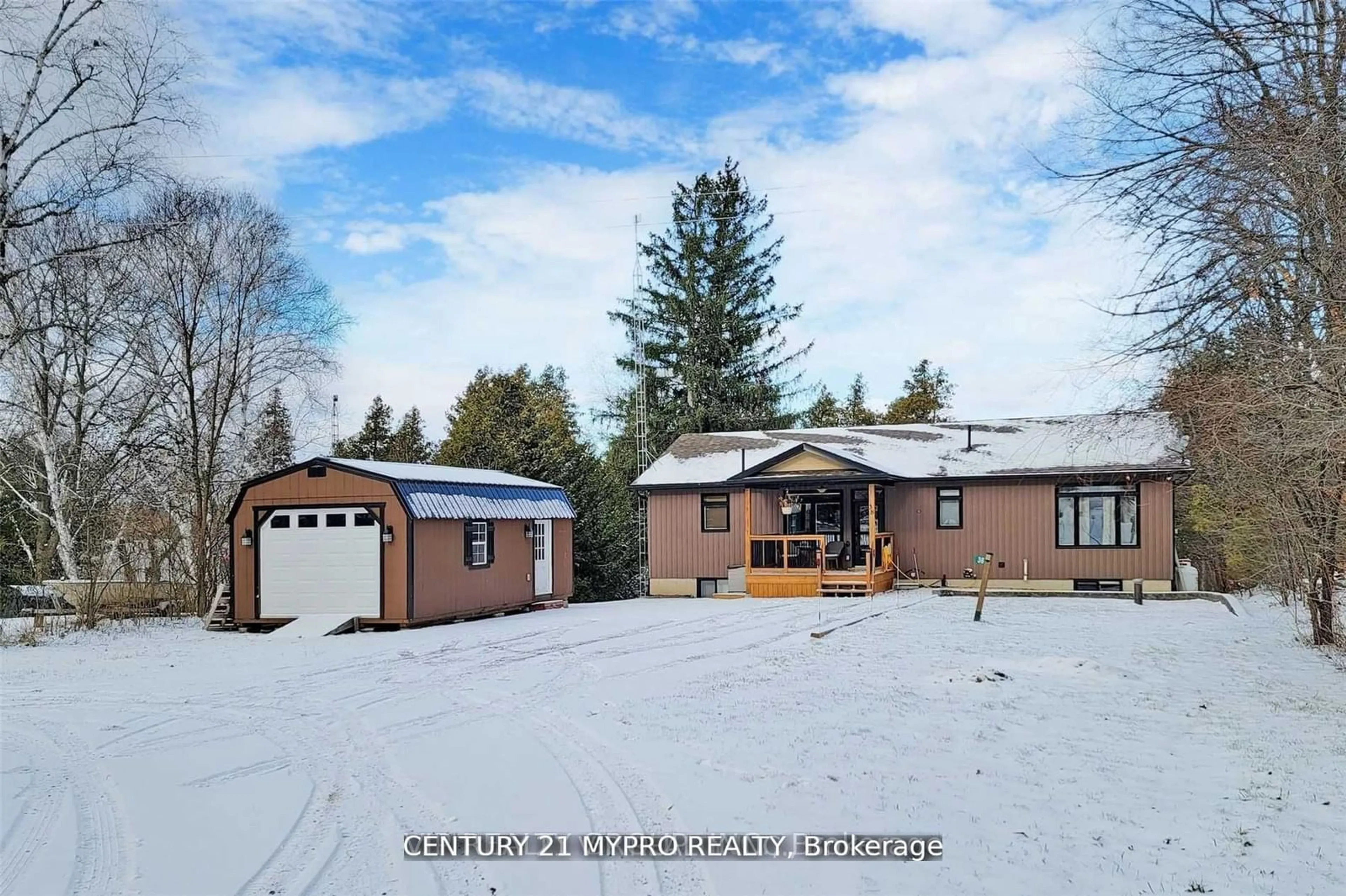 A pic from outside/outdoor area/front of a property/back of a property/a pic from drone, unknown for 38 Pheasant St, Kawartha Lakes Ontario K0L 2W0