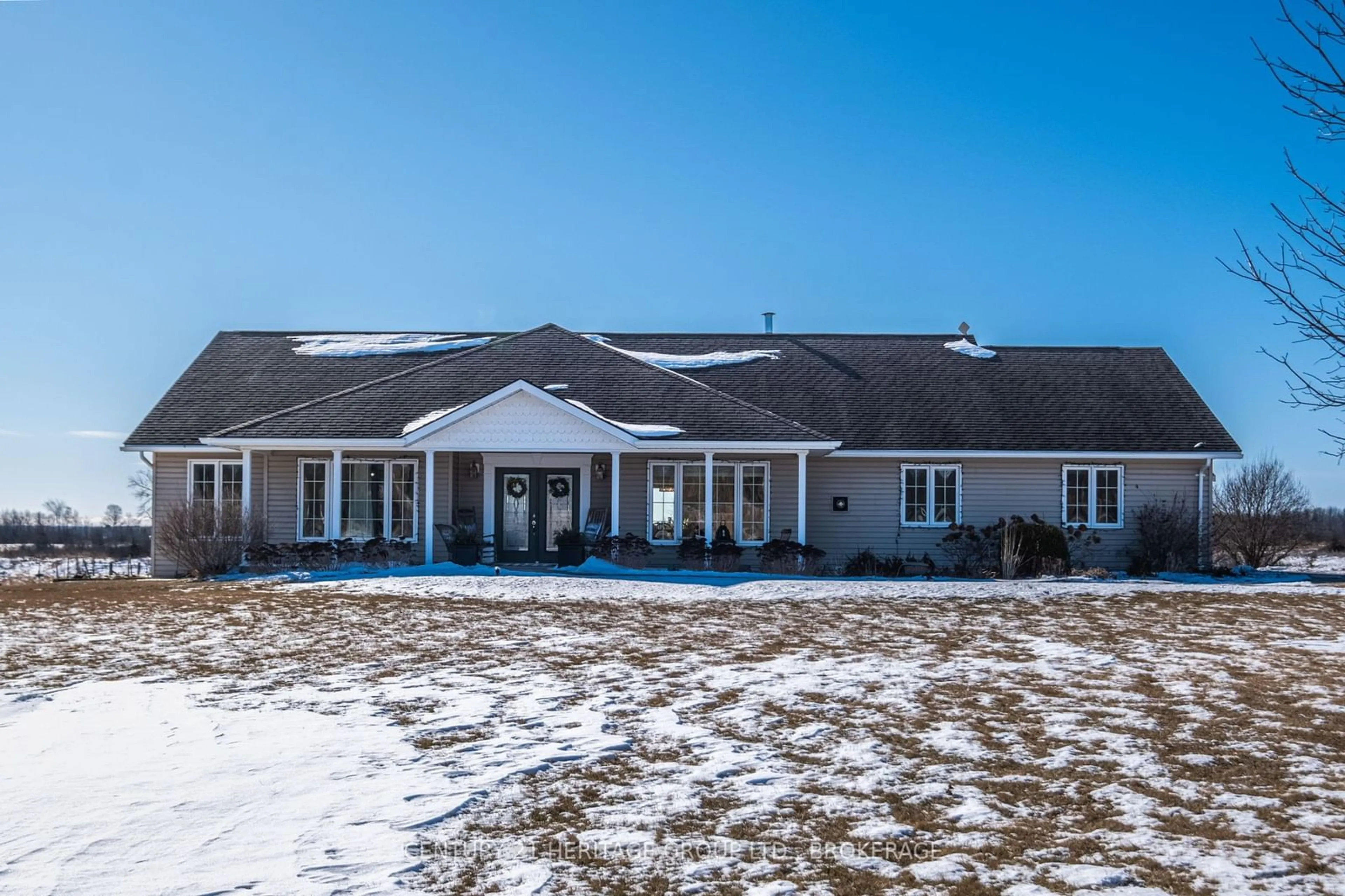 A pic from outside/outdoor area/front of a property/back of a property/a pic from drone, building for 610 County Rd 8, Greater Napanee Ontario K7R 3K6