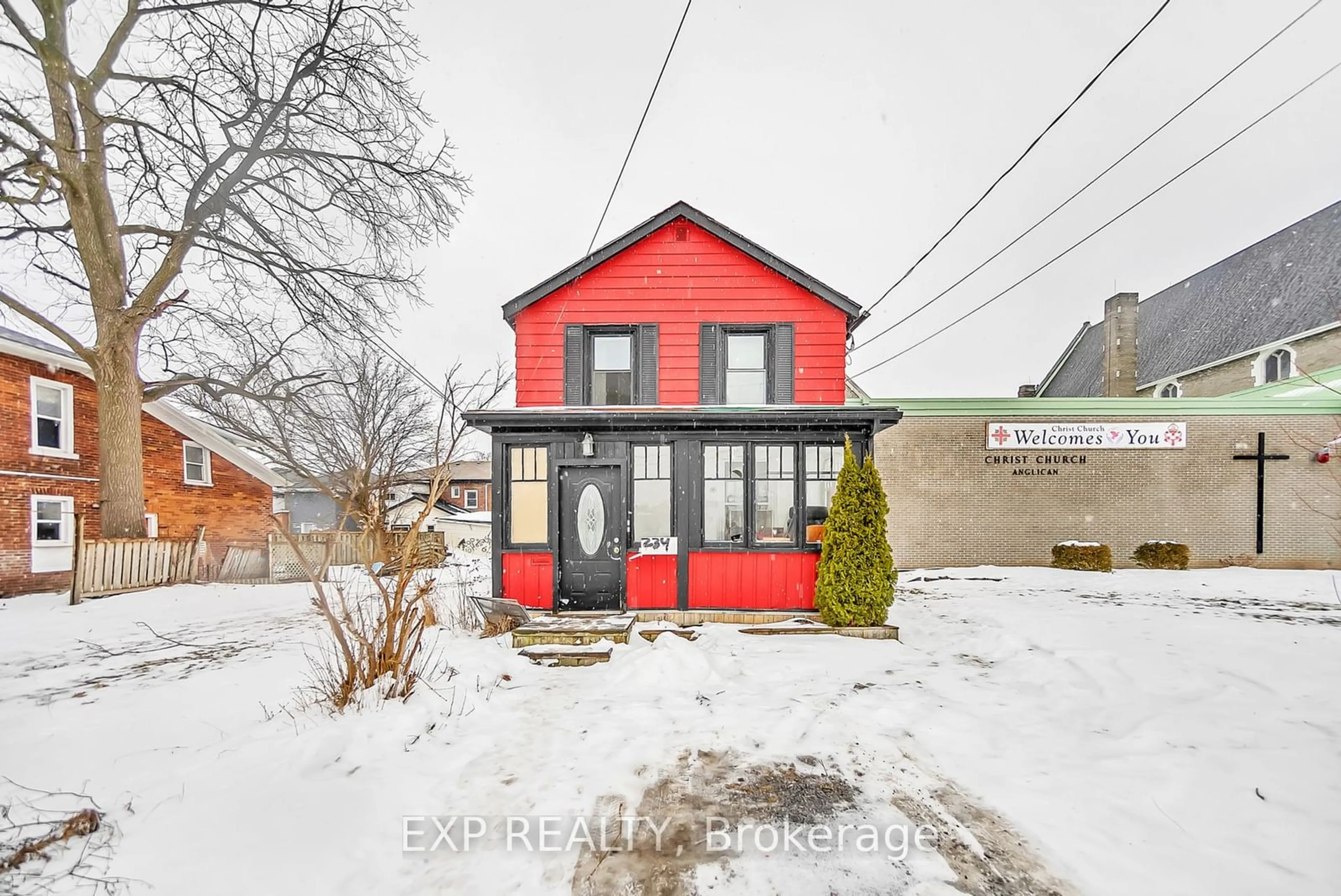 A pic from outside/outdoor area/front of a property/back of a property/a pic from drone, street for 234 Coleman St, Belleville Ontario K8P 3H6