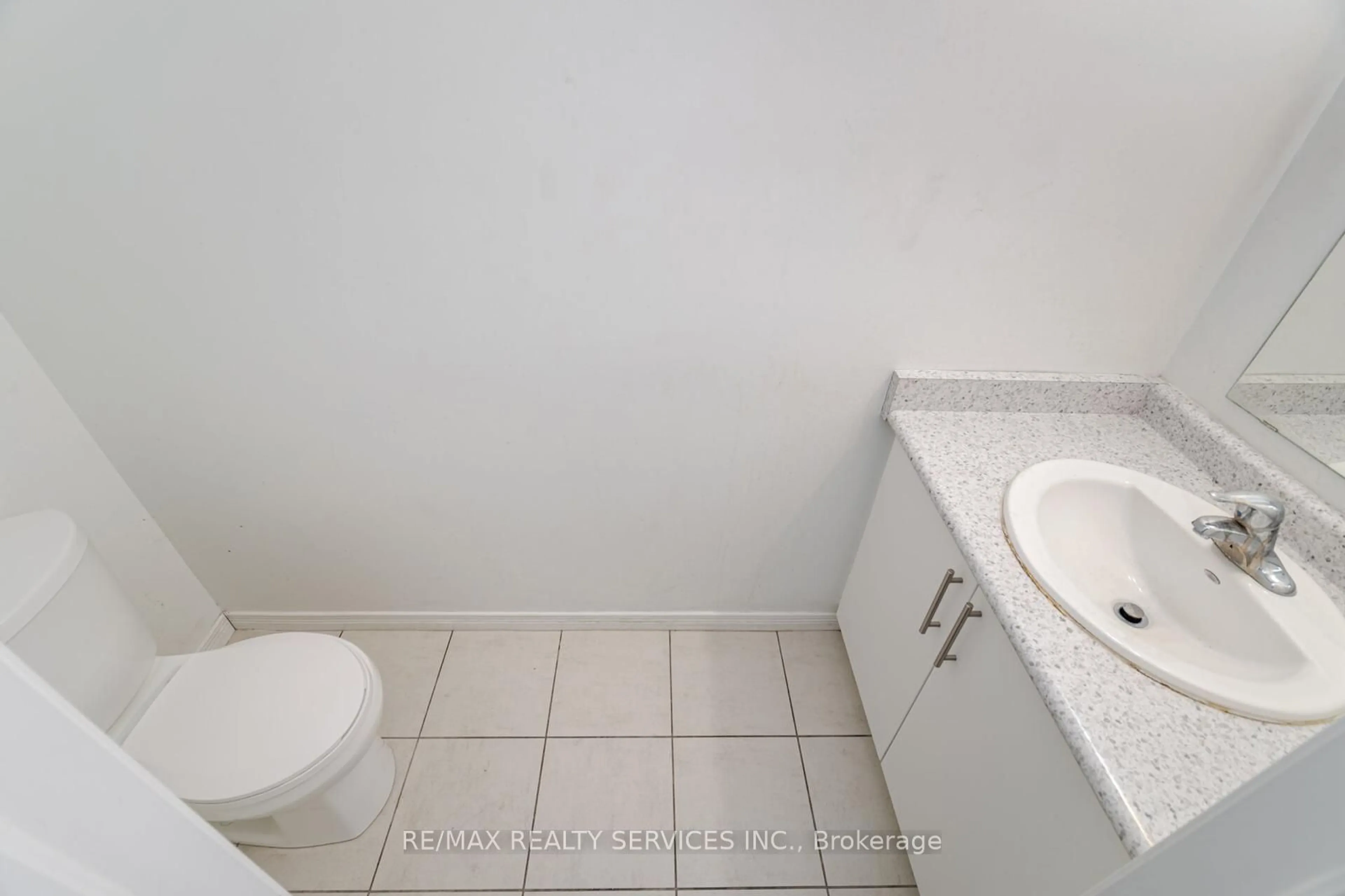 Standard bathroom, unknown for 269 Freure Dr, Cambridge Ontario N1S 0C1