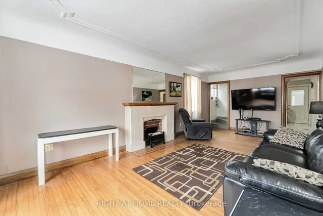 Additional property image - 14 Huxley Ave
